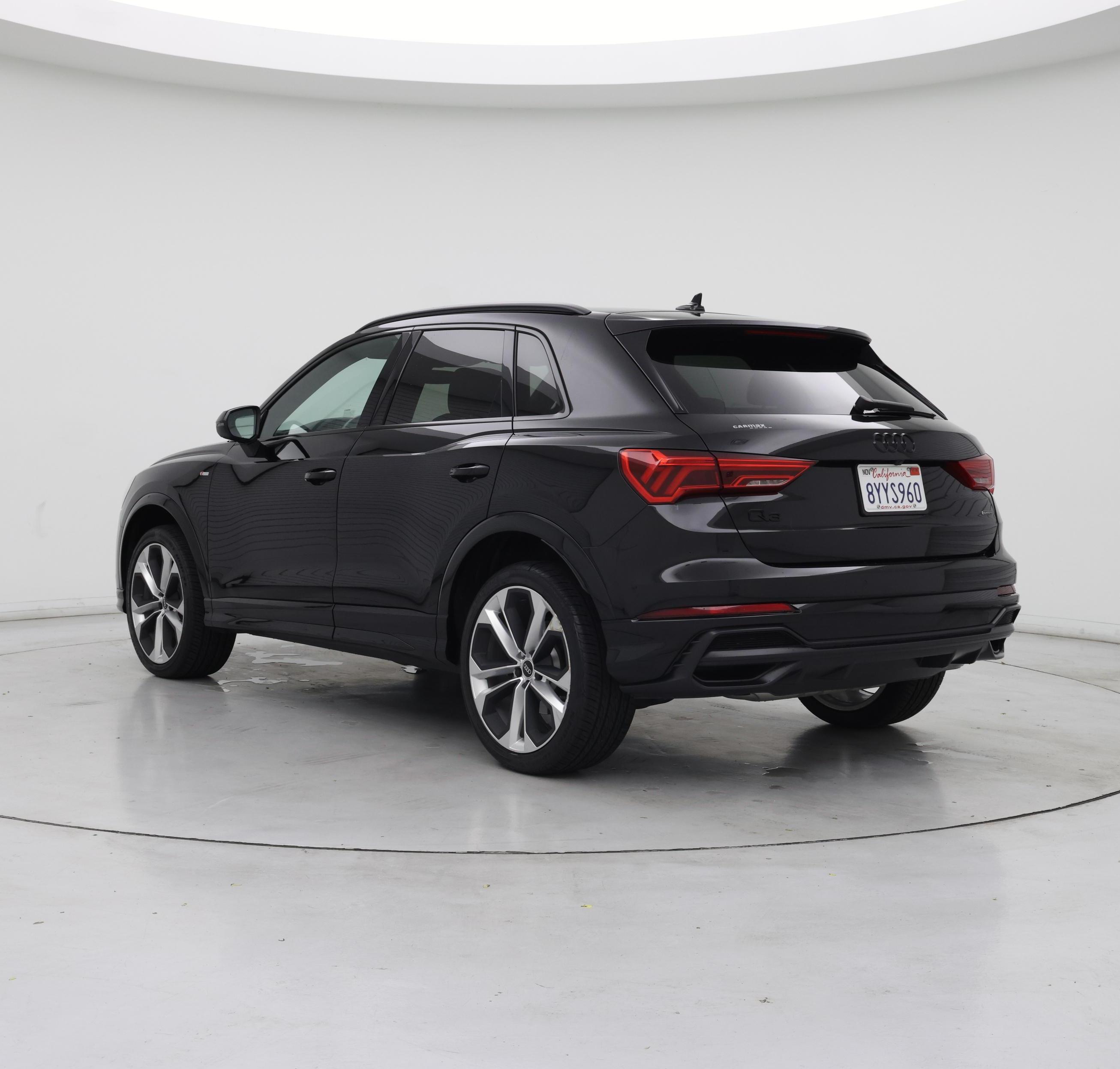 Thumbnail: 2022 Audi Q3 - 2