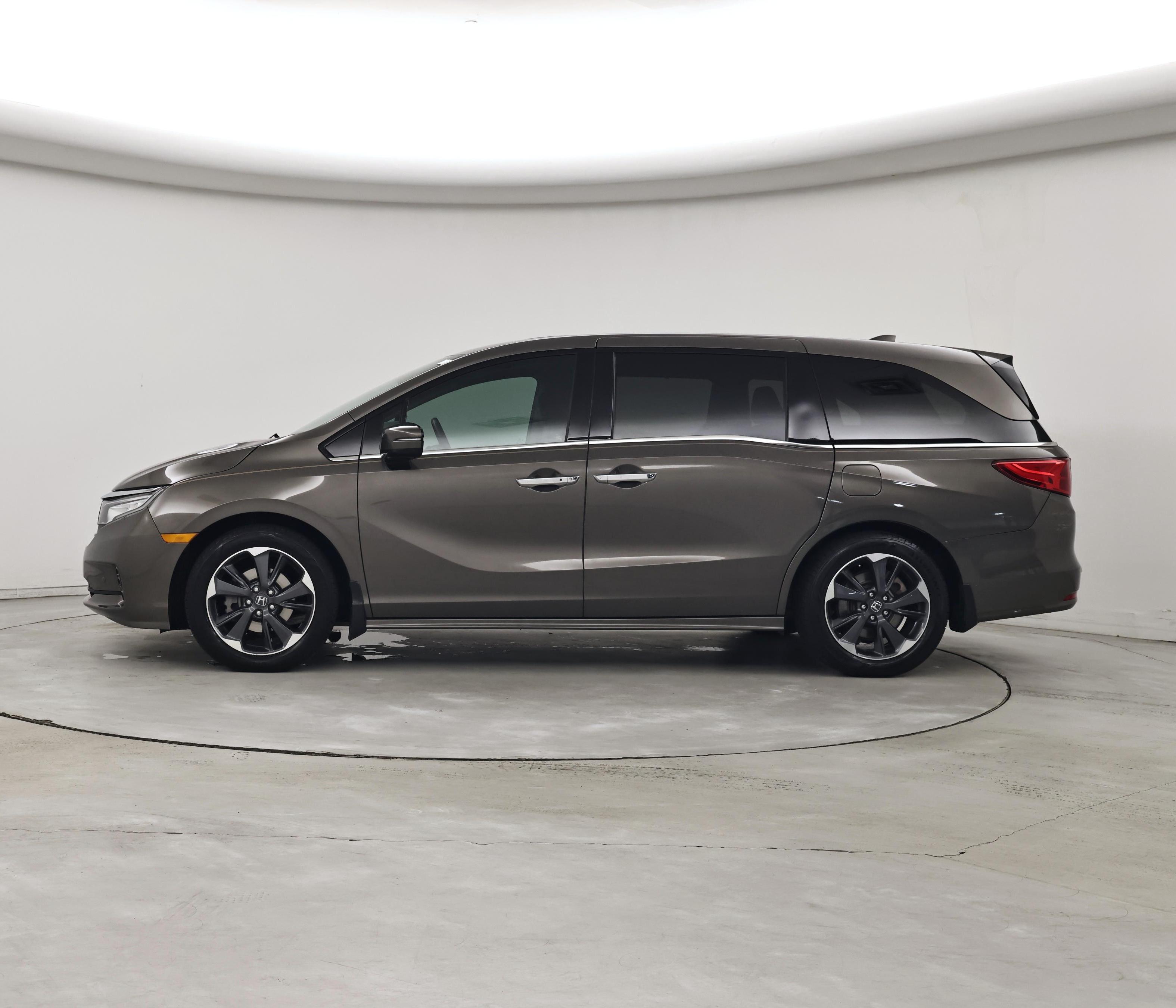 Thumbnail: 2022 Honda Odyssey - 3