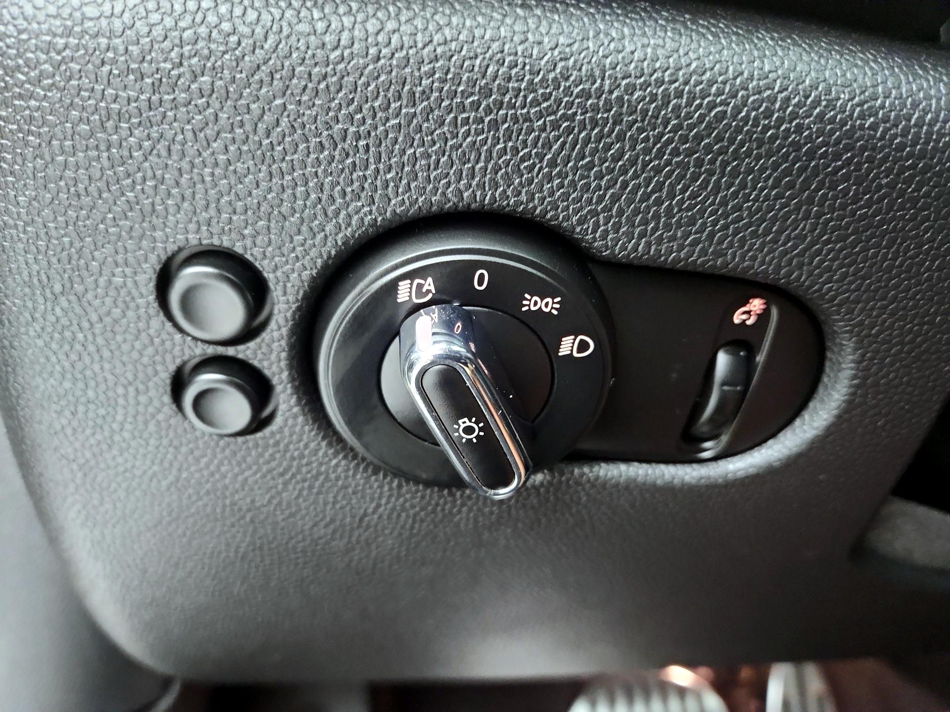Thumbnail: 2019 MINI Cooper Hardtop - 13