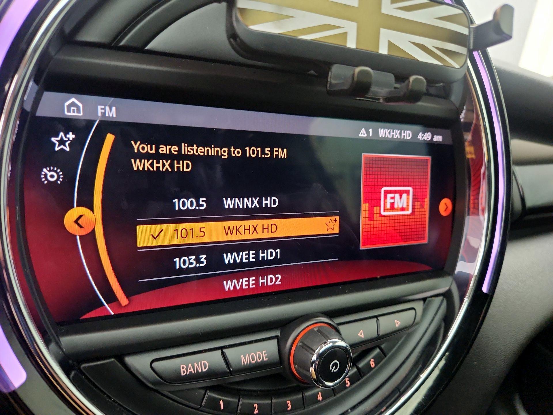 Thumbnail: 2019 MINI Cooper Hardtop - 16