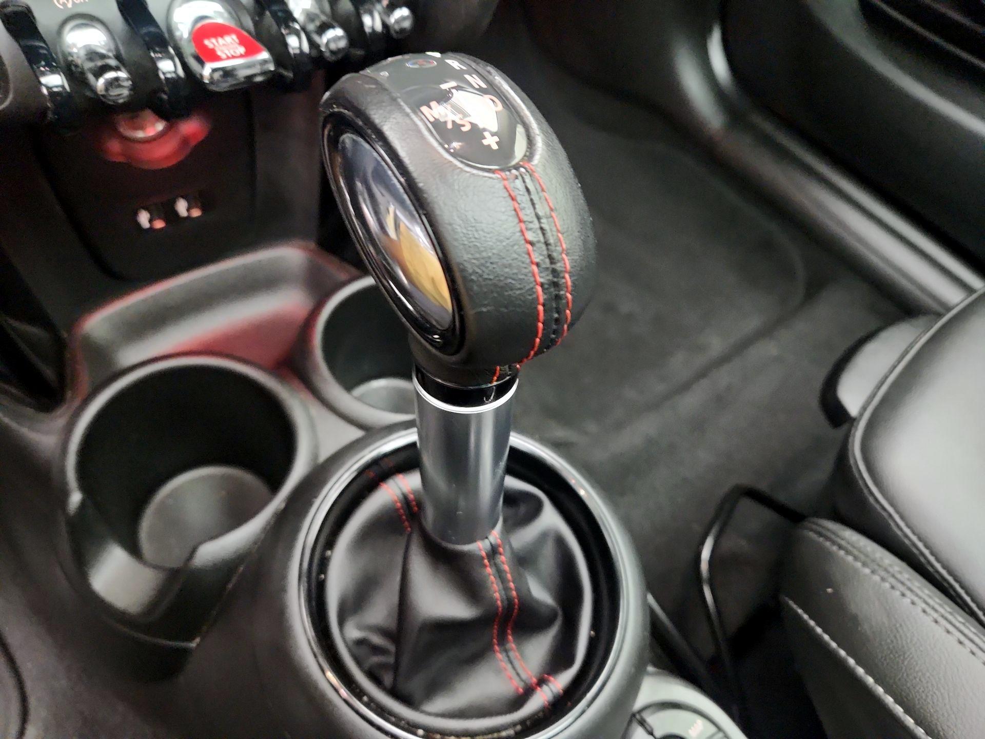 Thumbnail: 2019 MINI Cooper Hardtop - 18