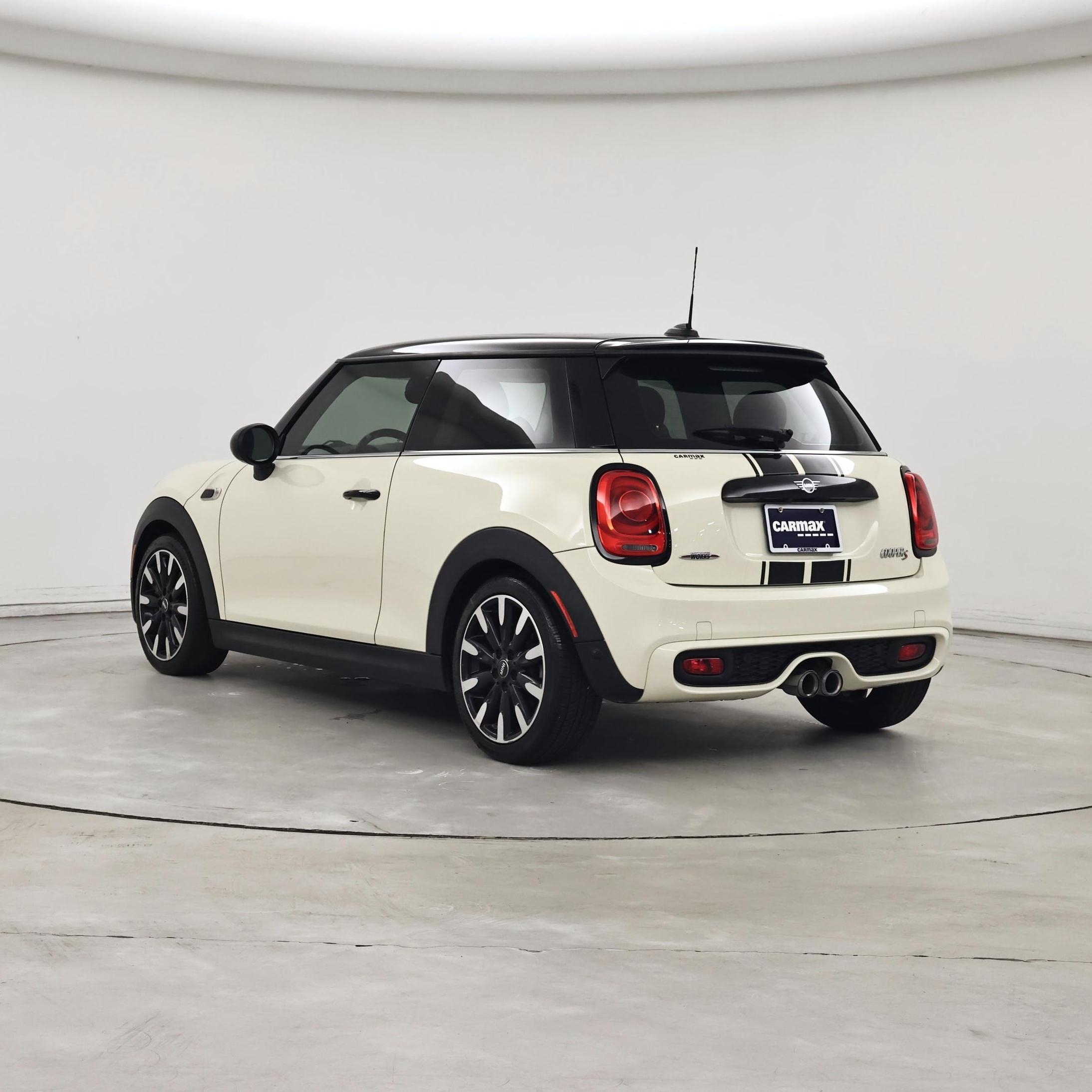 Thumbnail: 2019 MINI Cooper Hardtop - 2