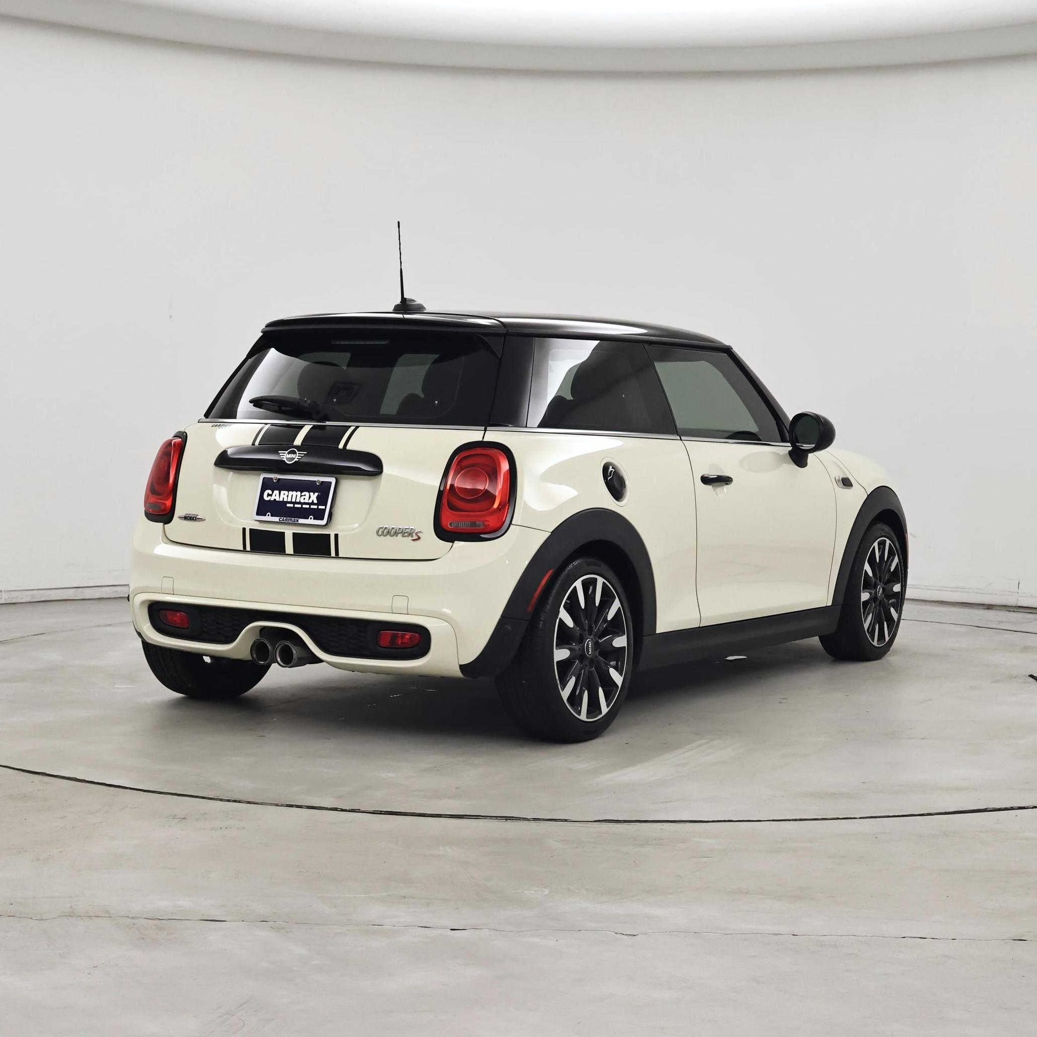 Thumbnail: 2019 MINI Cooper Hardtop - 8