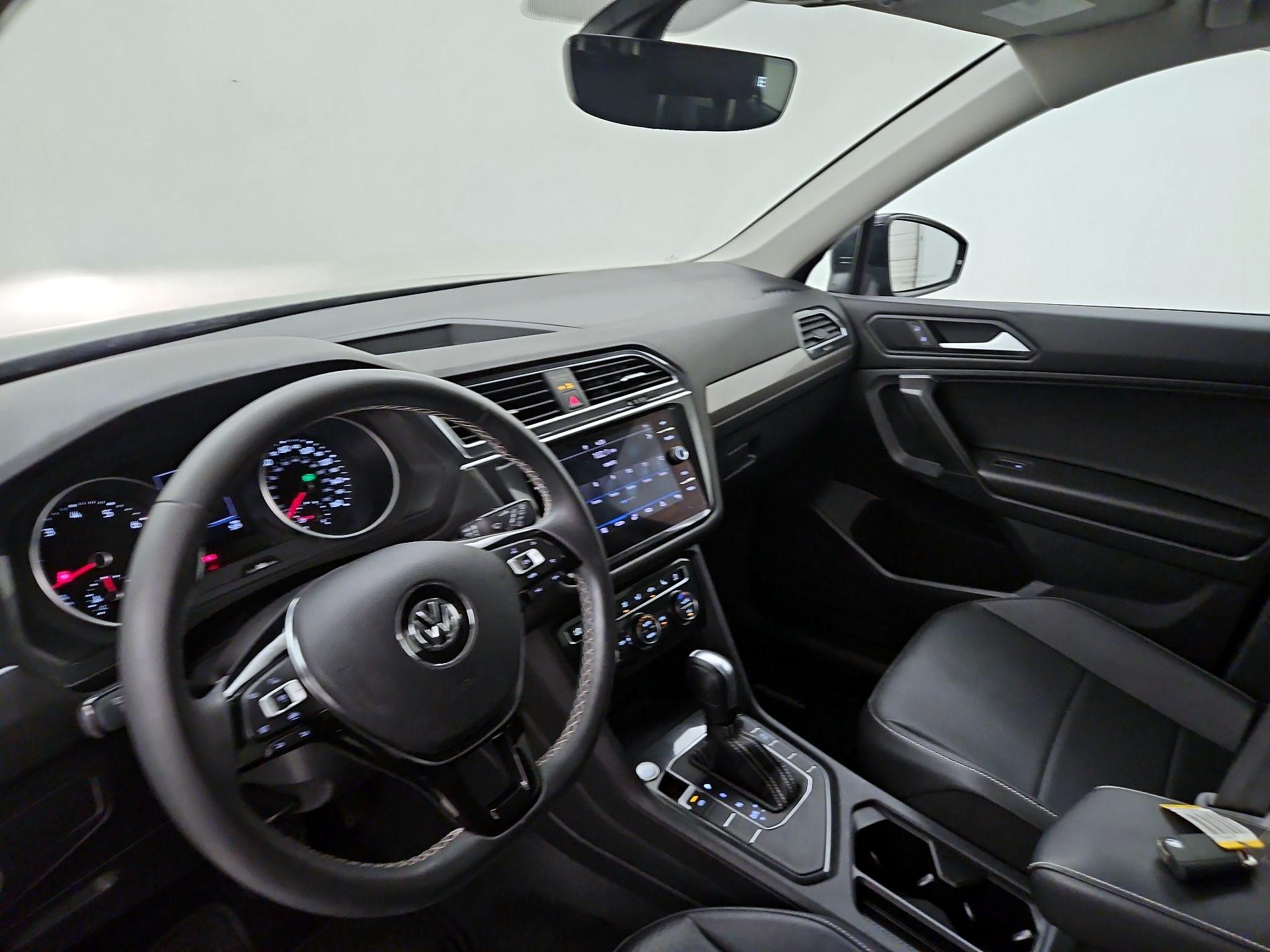 Thumbnail: 2021 Volkswagen Tiguan - 9