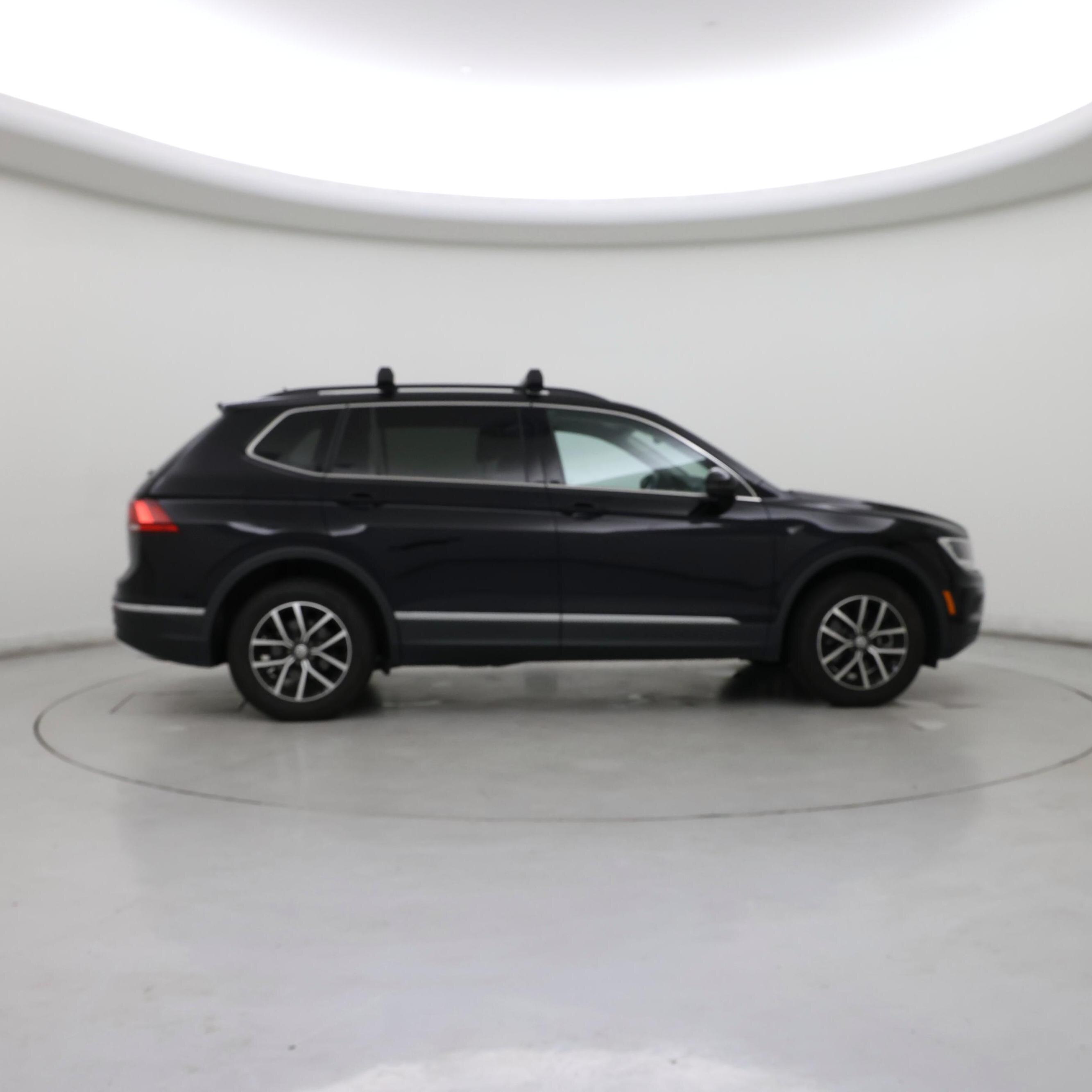 Thumbnail: 2021 Volkswagen Tiguan - 7