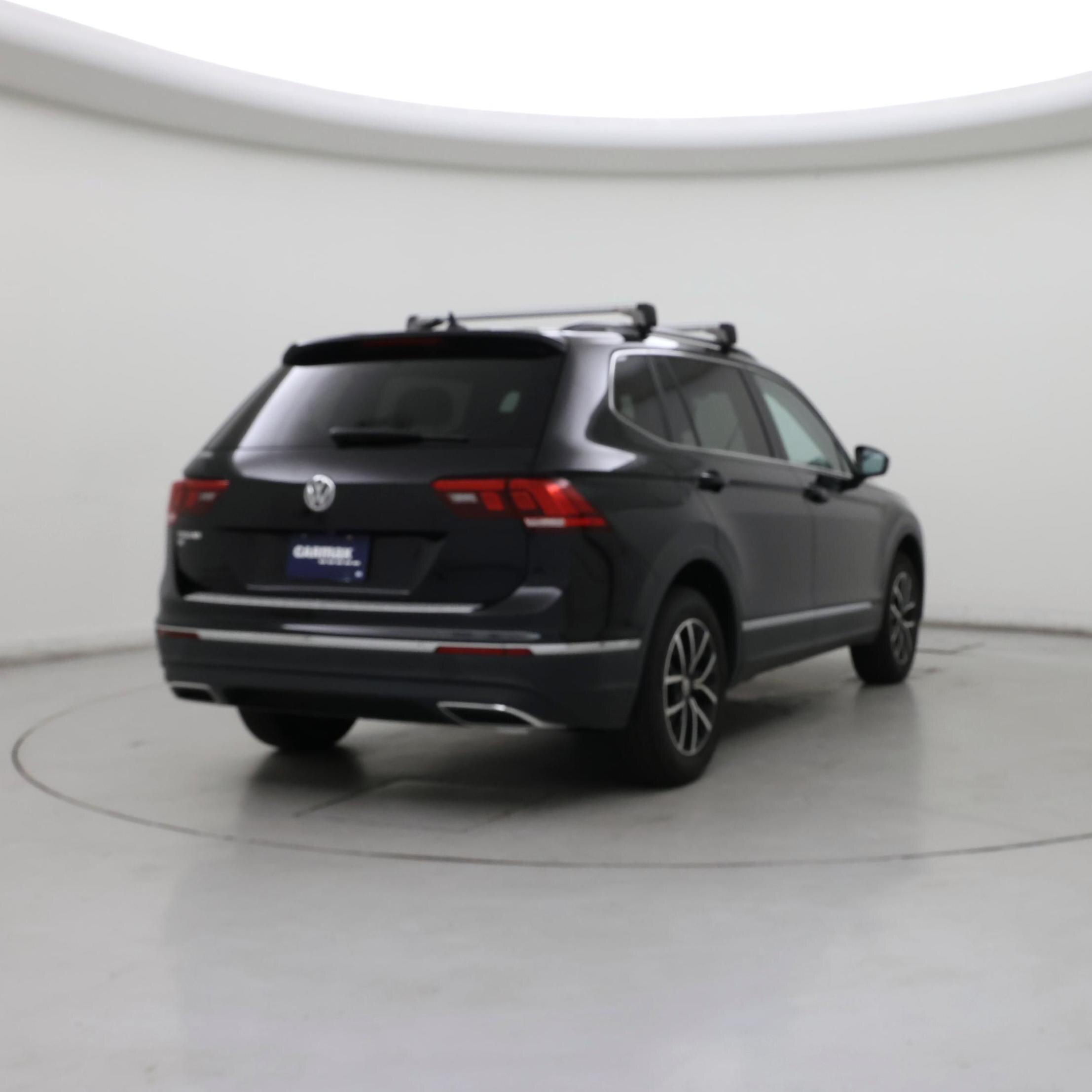 Thumbnail: 2021 Volkswagen Tiguan - 8