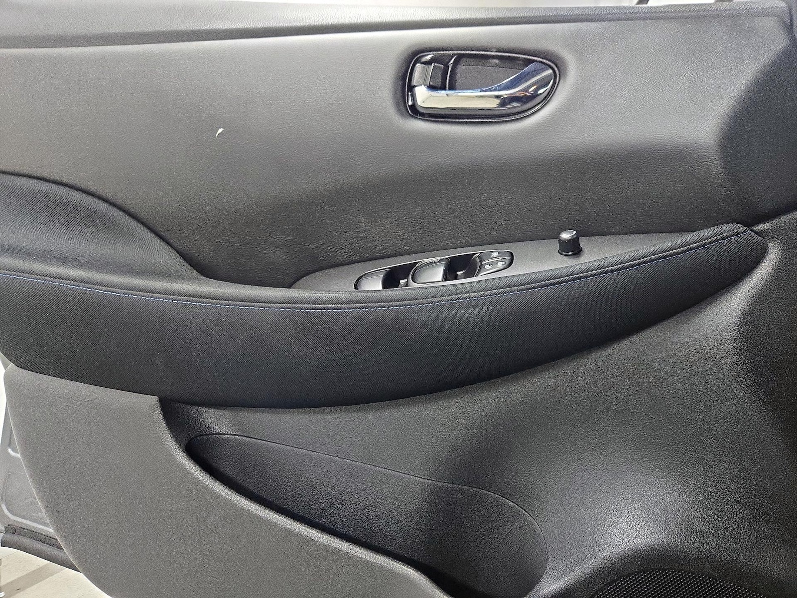 2019 Nissan Leaf S Plus - Photo 13