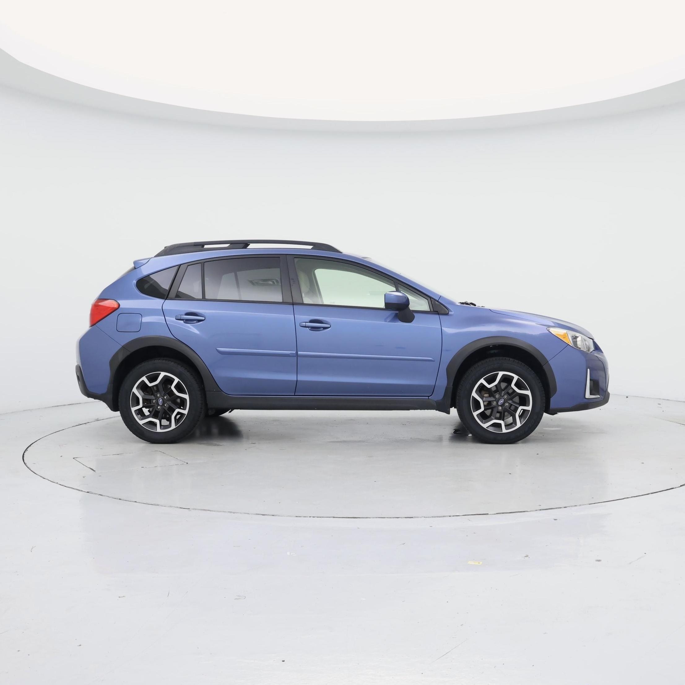Thumbnail: 2017 Subaru Crosstrek - 7
