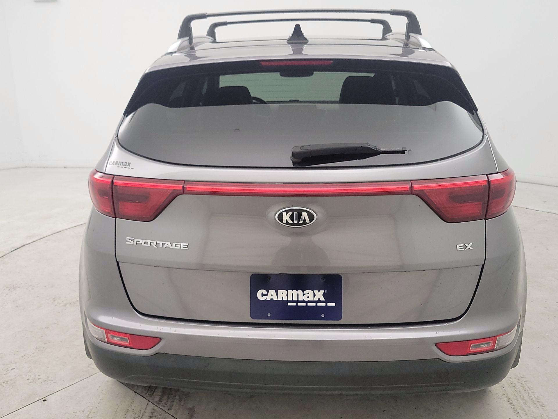 Thumbnail: 2017 Kia Sportage - 6