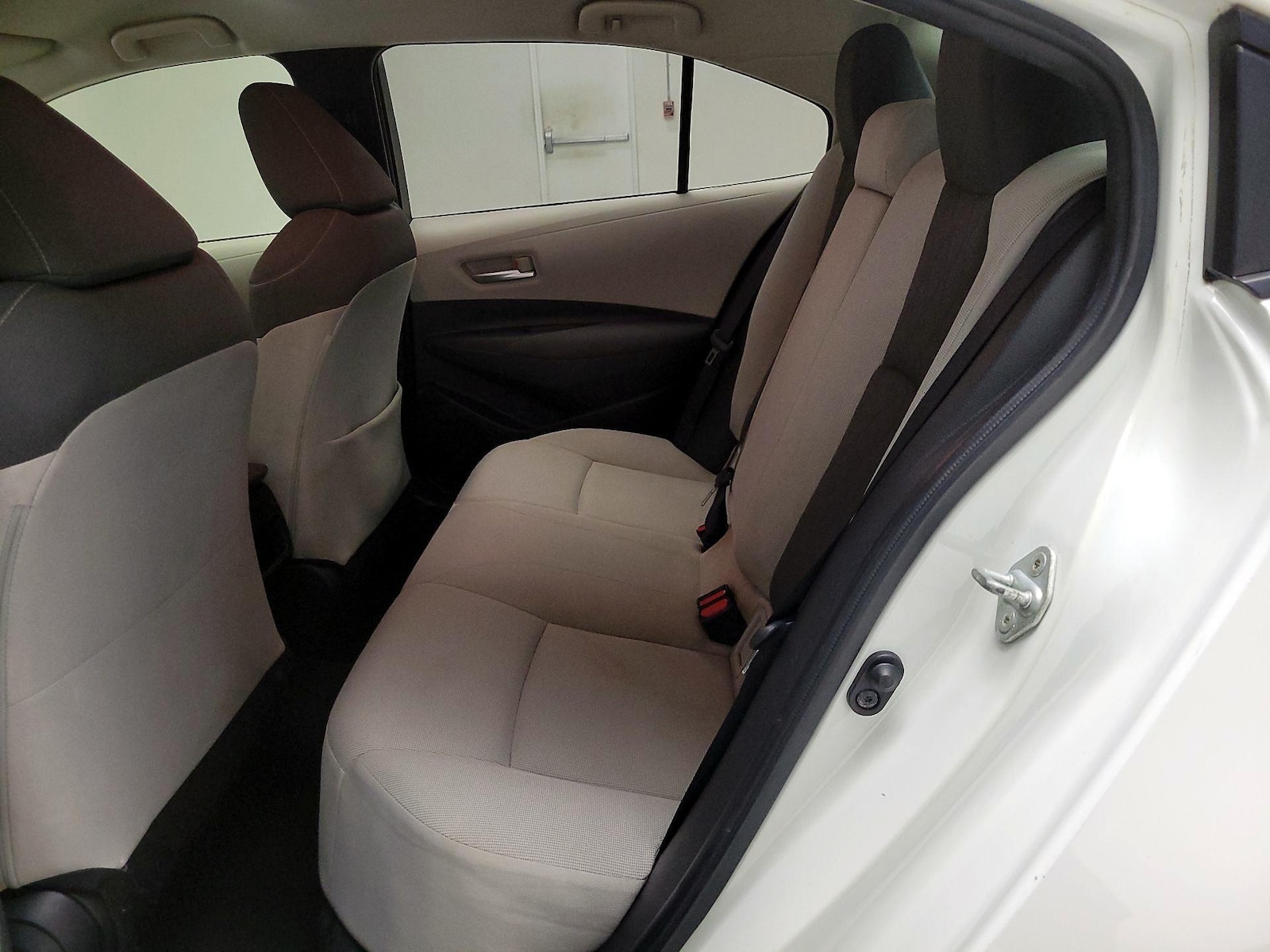 2020 Toyota Corolla LE - Photo 20