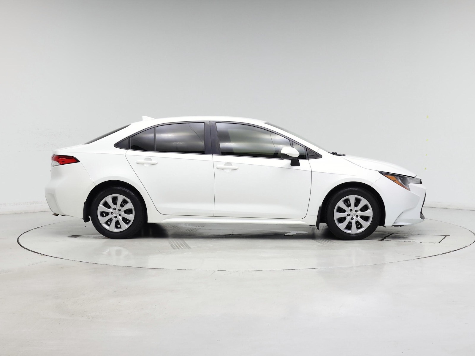 2020 Toyota Corolla LE - Photo 8