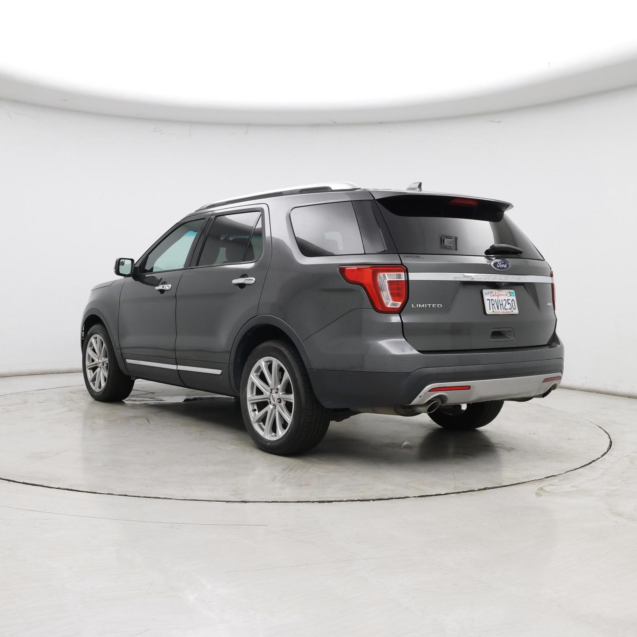 Thumbnail: 2016 Ford Explorer - 2