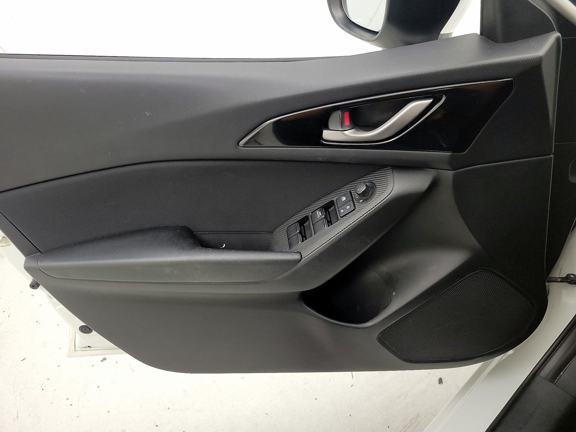 Thumbnail: 2015 Mazda Mazda3 - 12