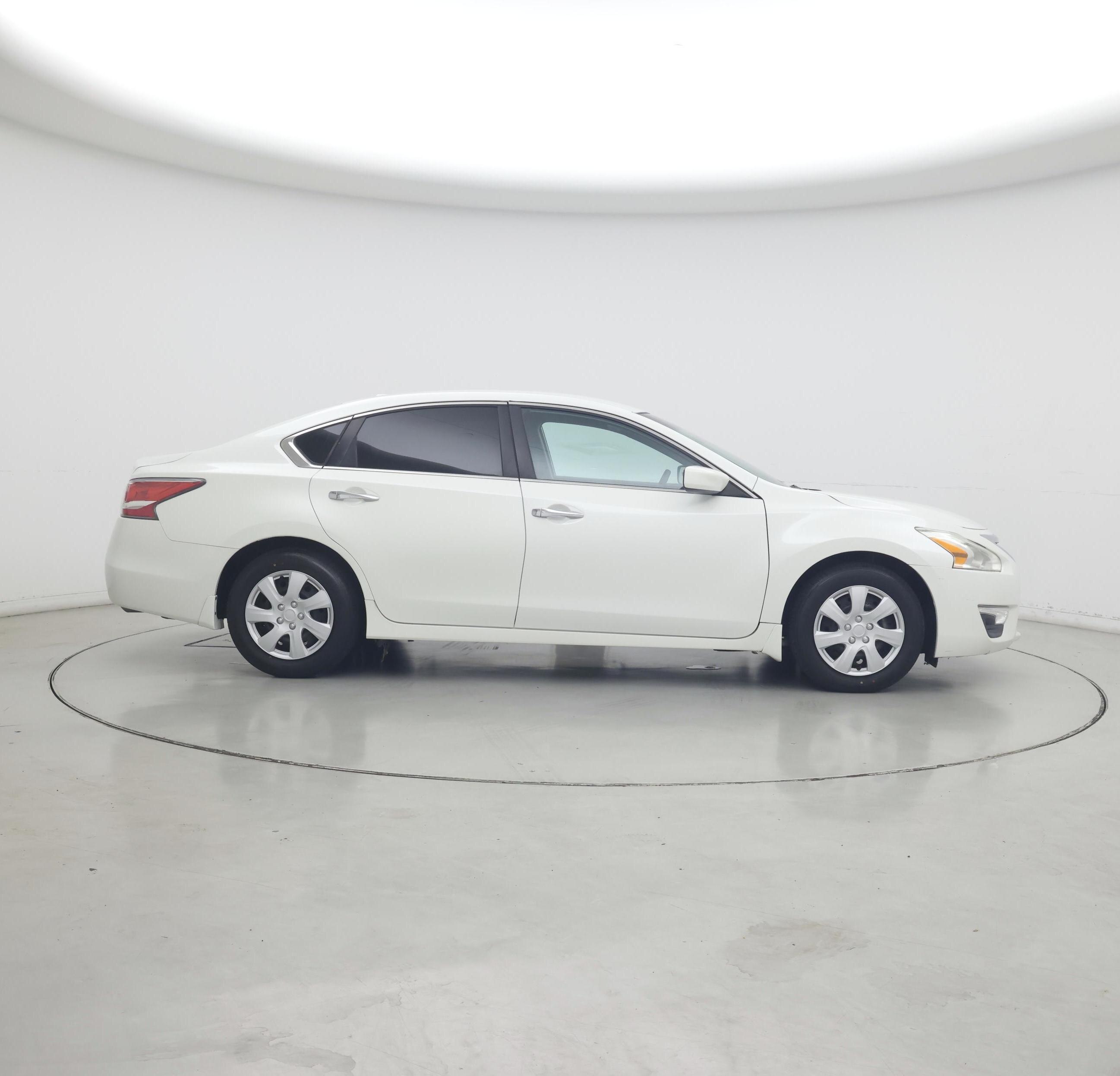 Thumbnail: 2015 Nissan Altima - 7