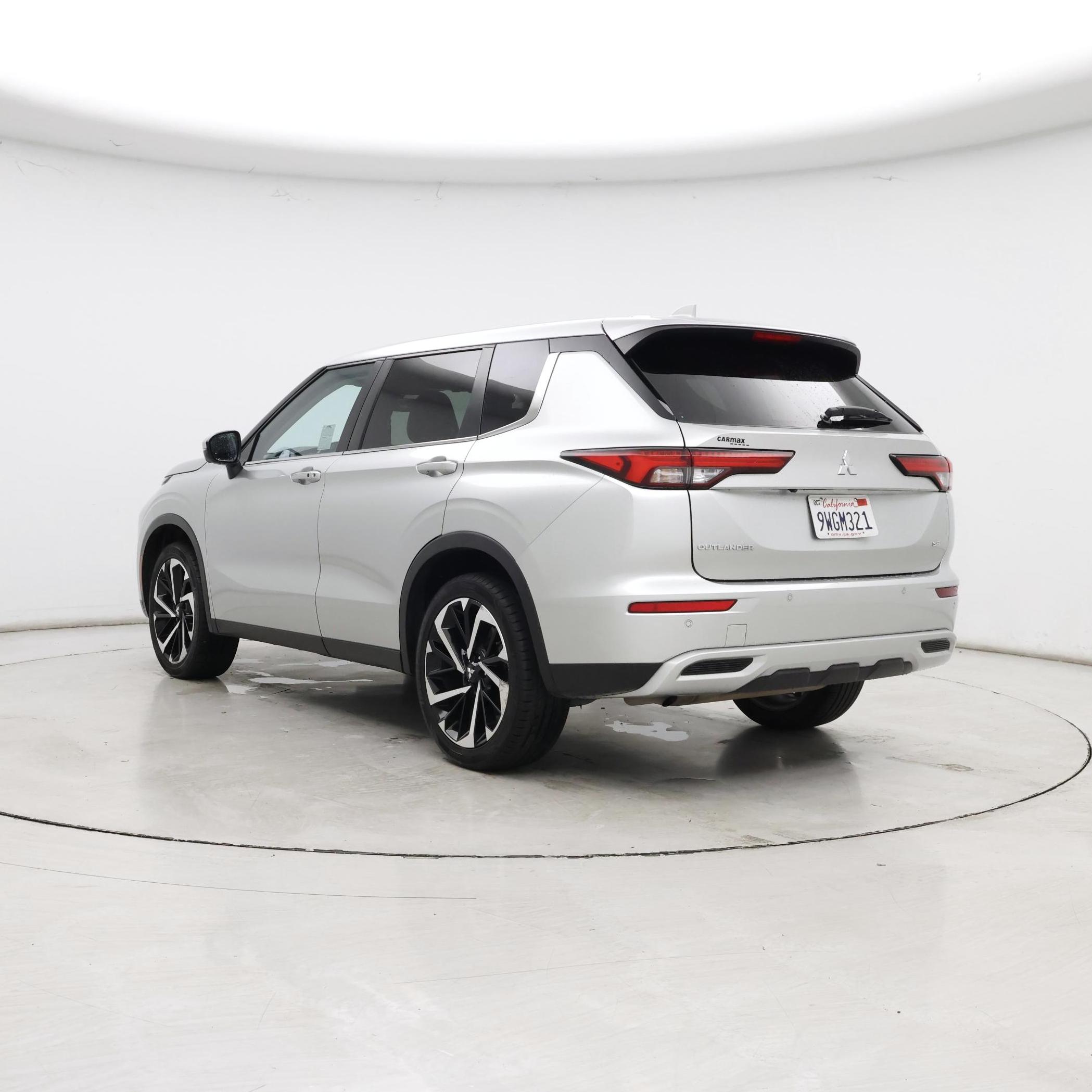 Thumbnail: 2024 Mitsubishi Outlander - 2