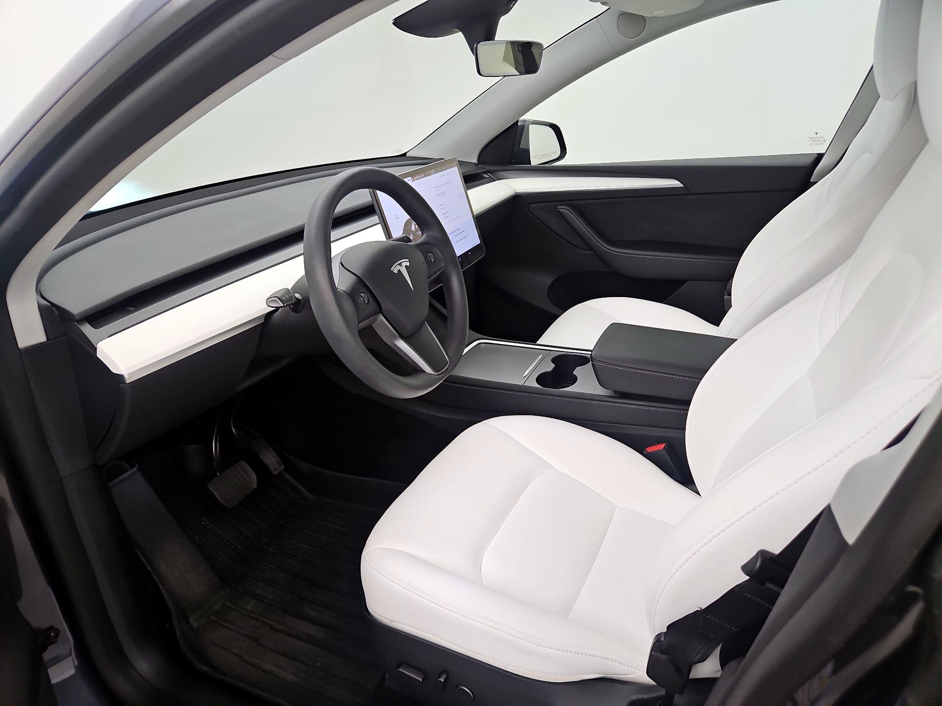 Thumbnail: 2023 Tesla Model Y - 11