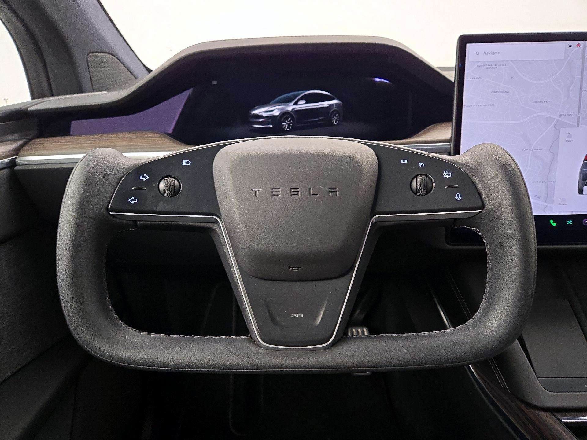 Thumbnail: 2022 Tesla Model X - 10