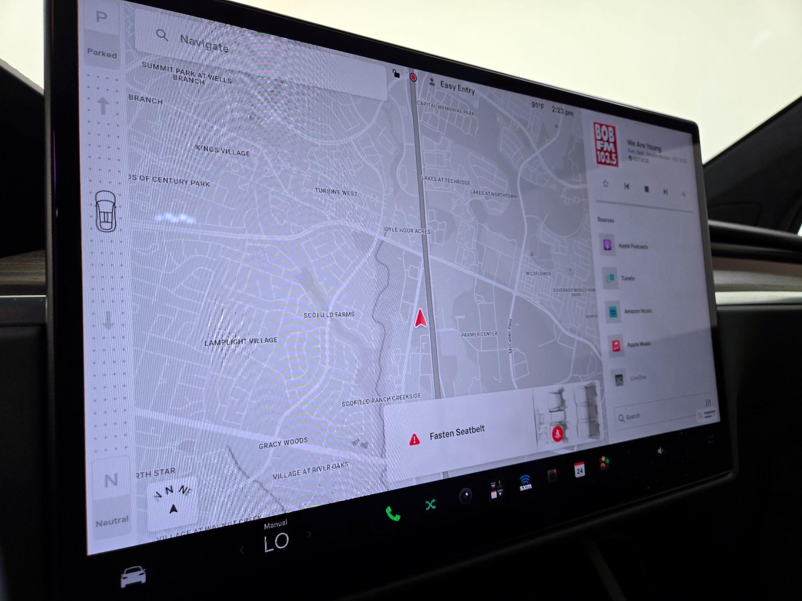 2022 Tesla Model X Long Range - Photo 14