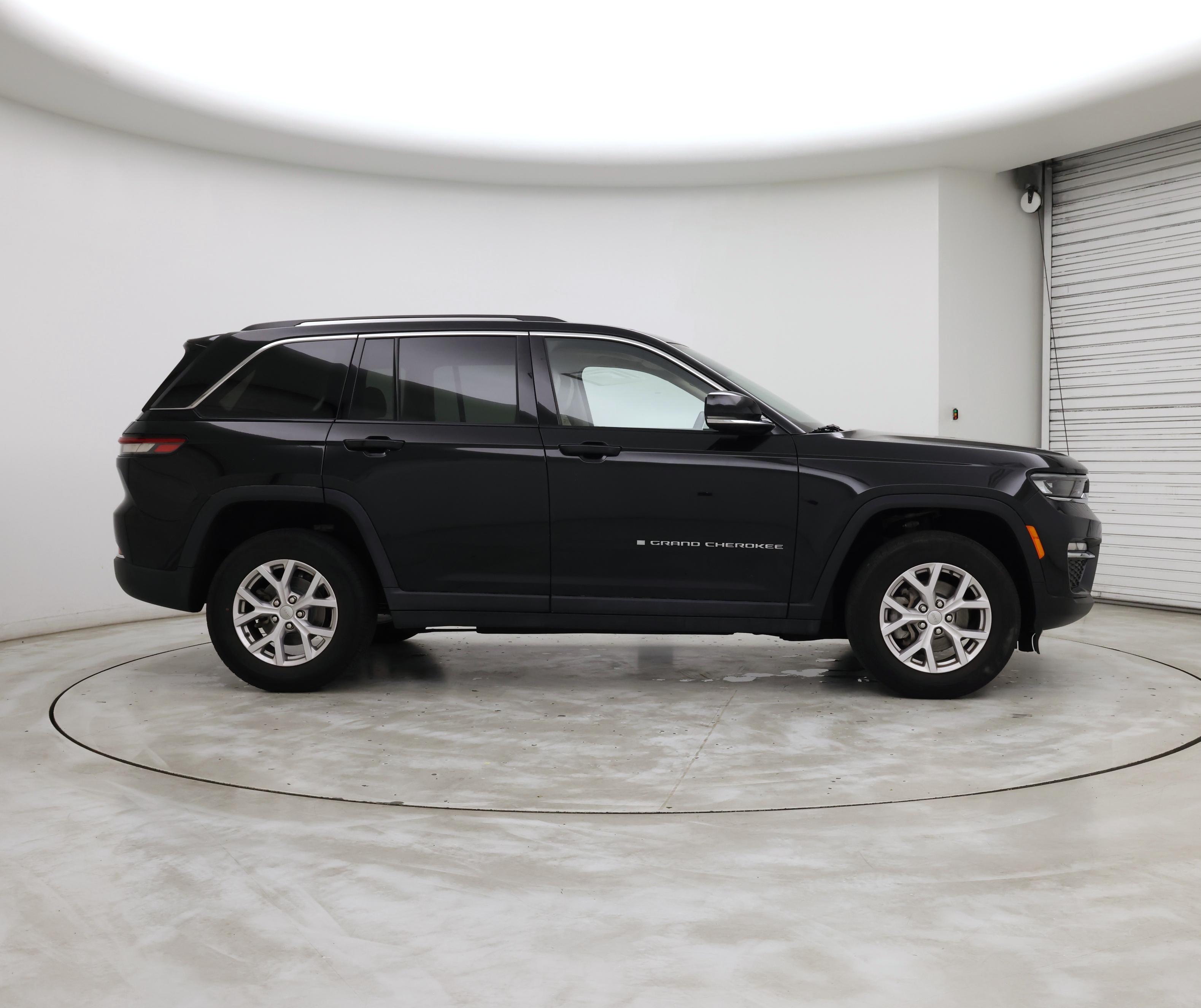Thumbnail: 2022 Jeep Grand Cherokee - 7