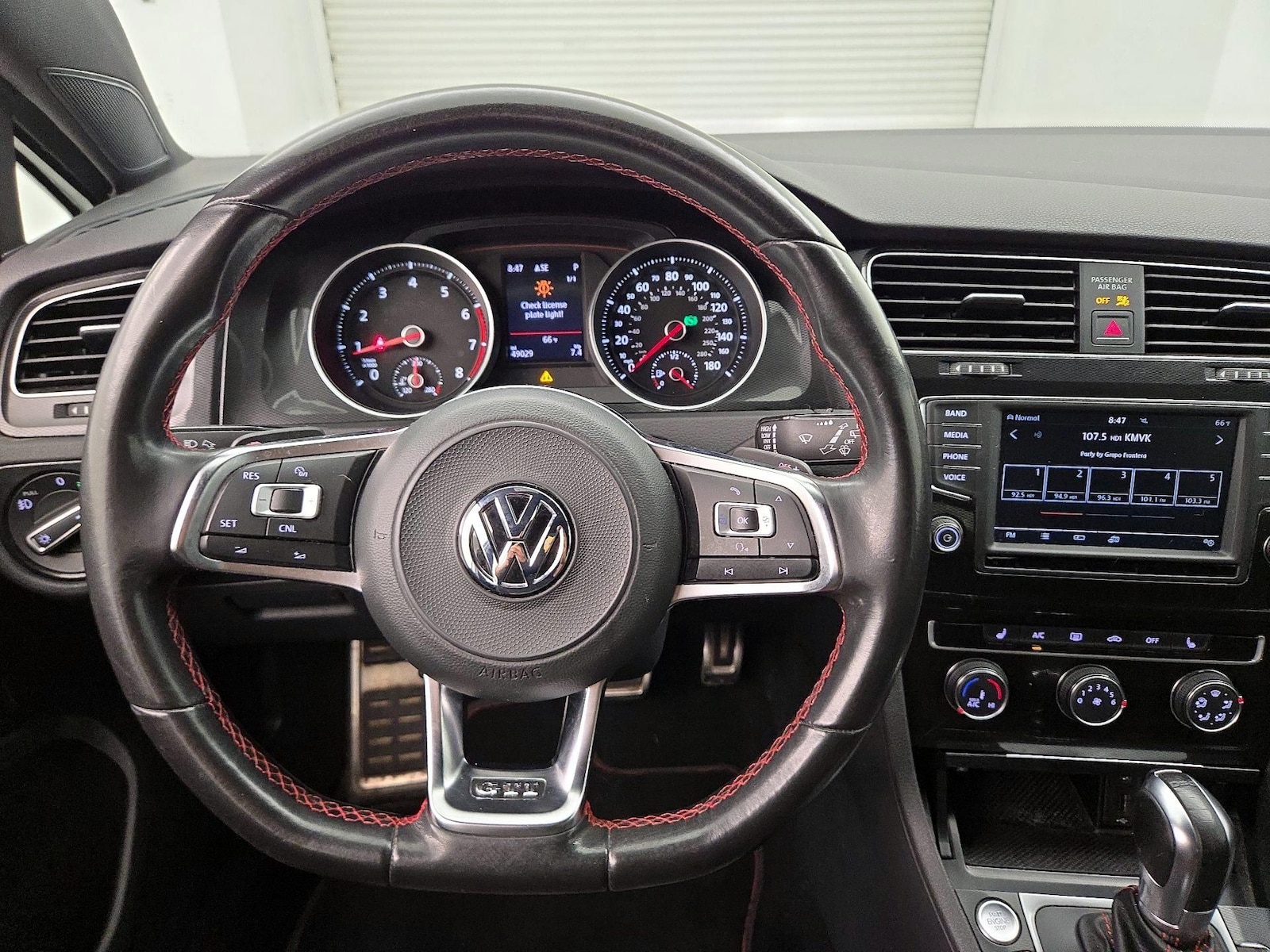 2017 Volkswagen Golf GTI Sport - Photo 11