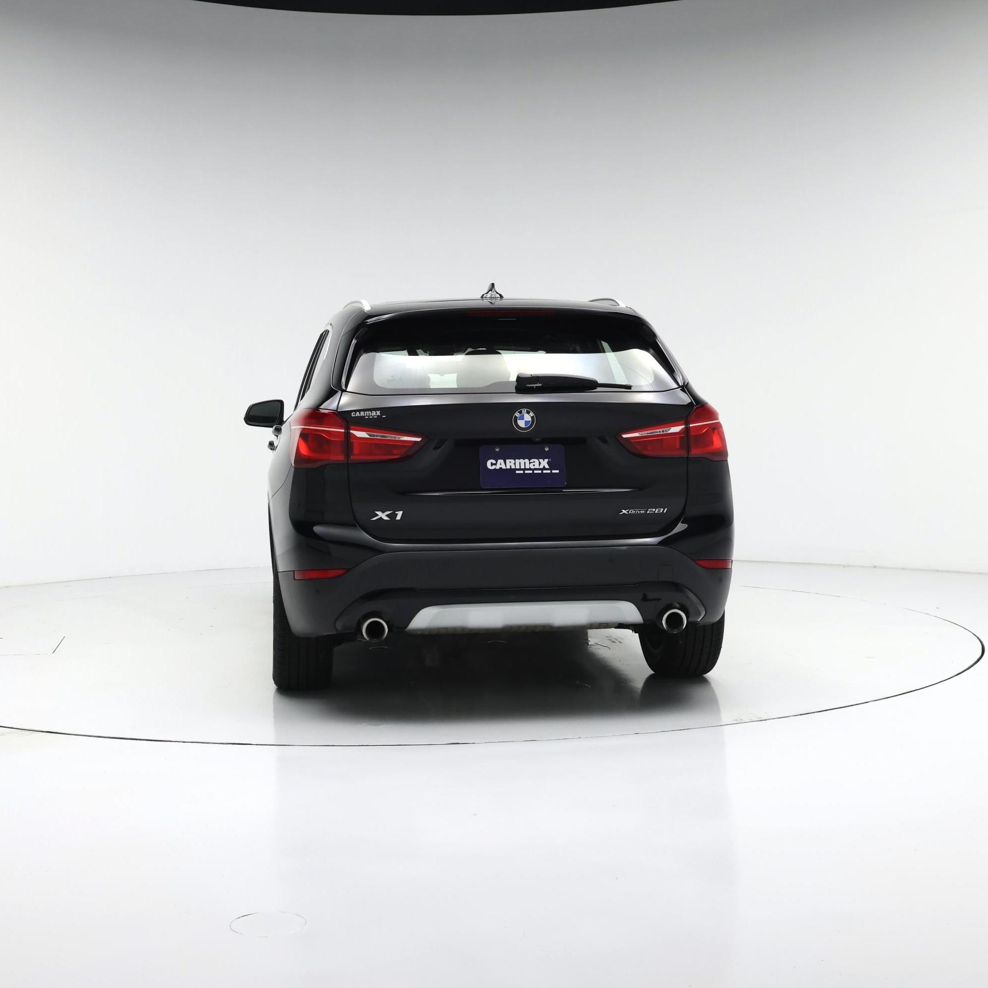 Thumbnail: 2021 BMW X1 - 6