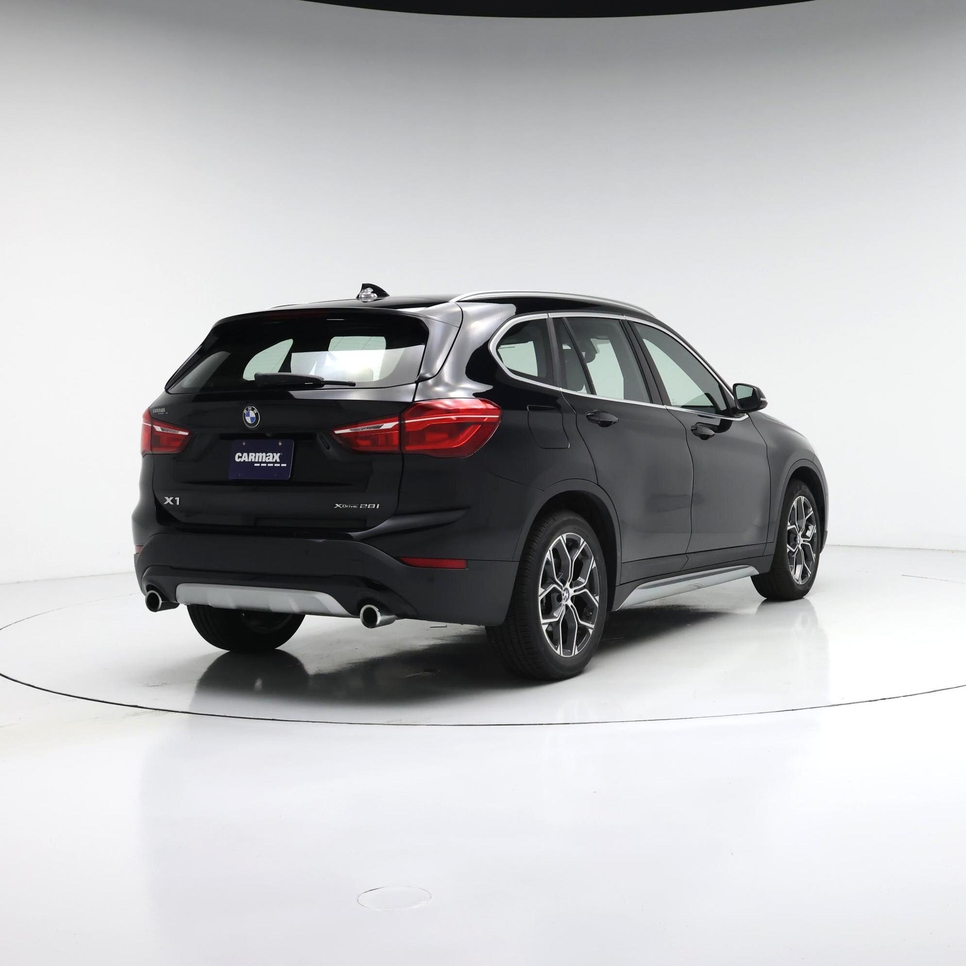 Thumbnail: 2021 BMW X1 - 8