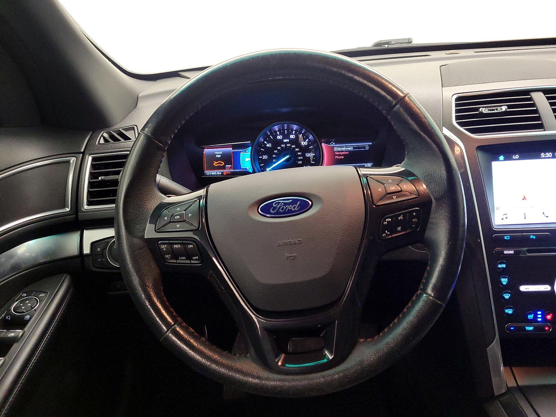 Thumbnail: 2017 Ford Explorer - 10