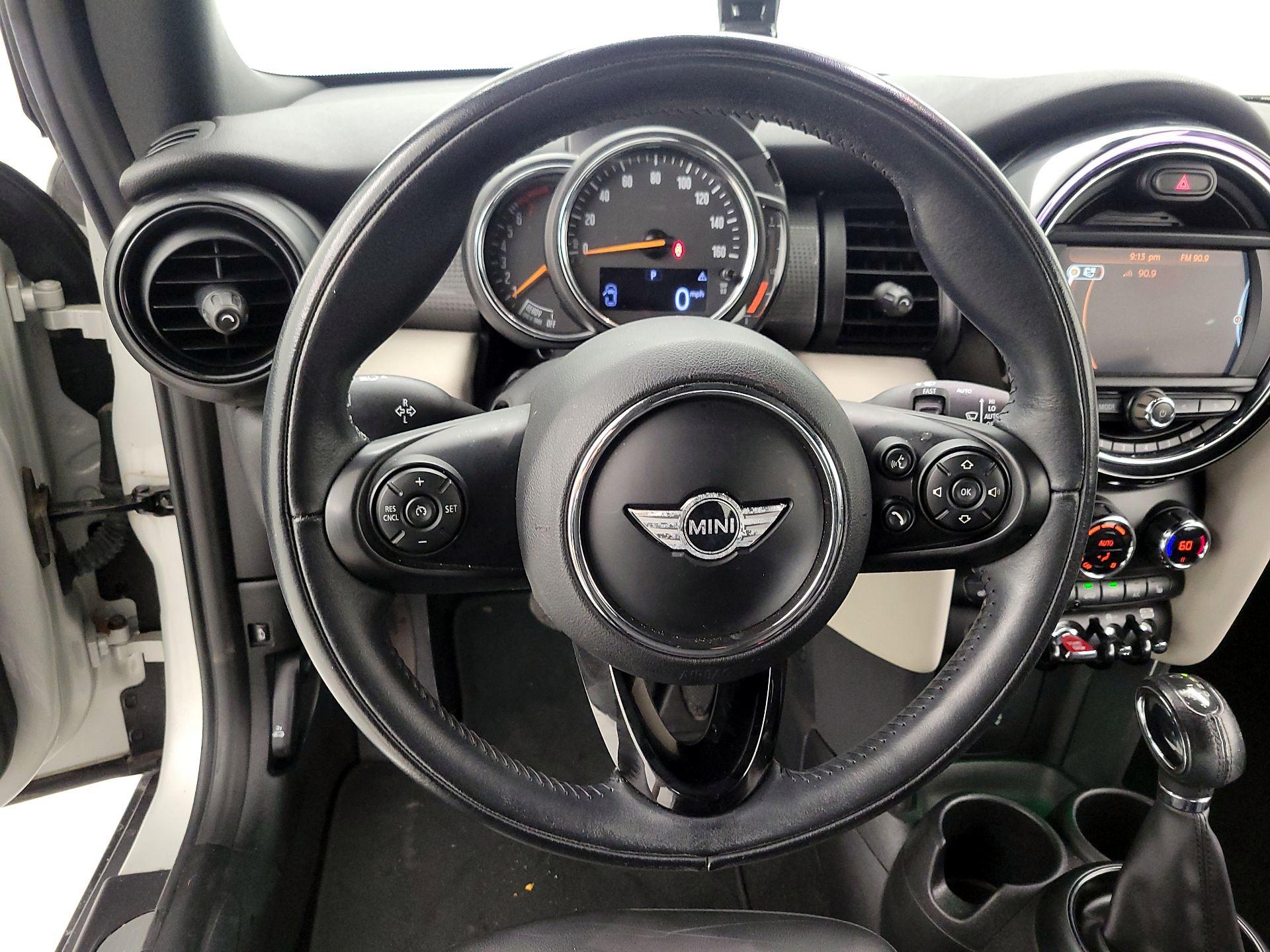 Thumbnail: 2018 MINI Cooper - 10