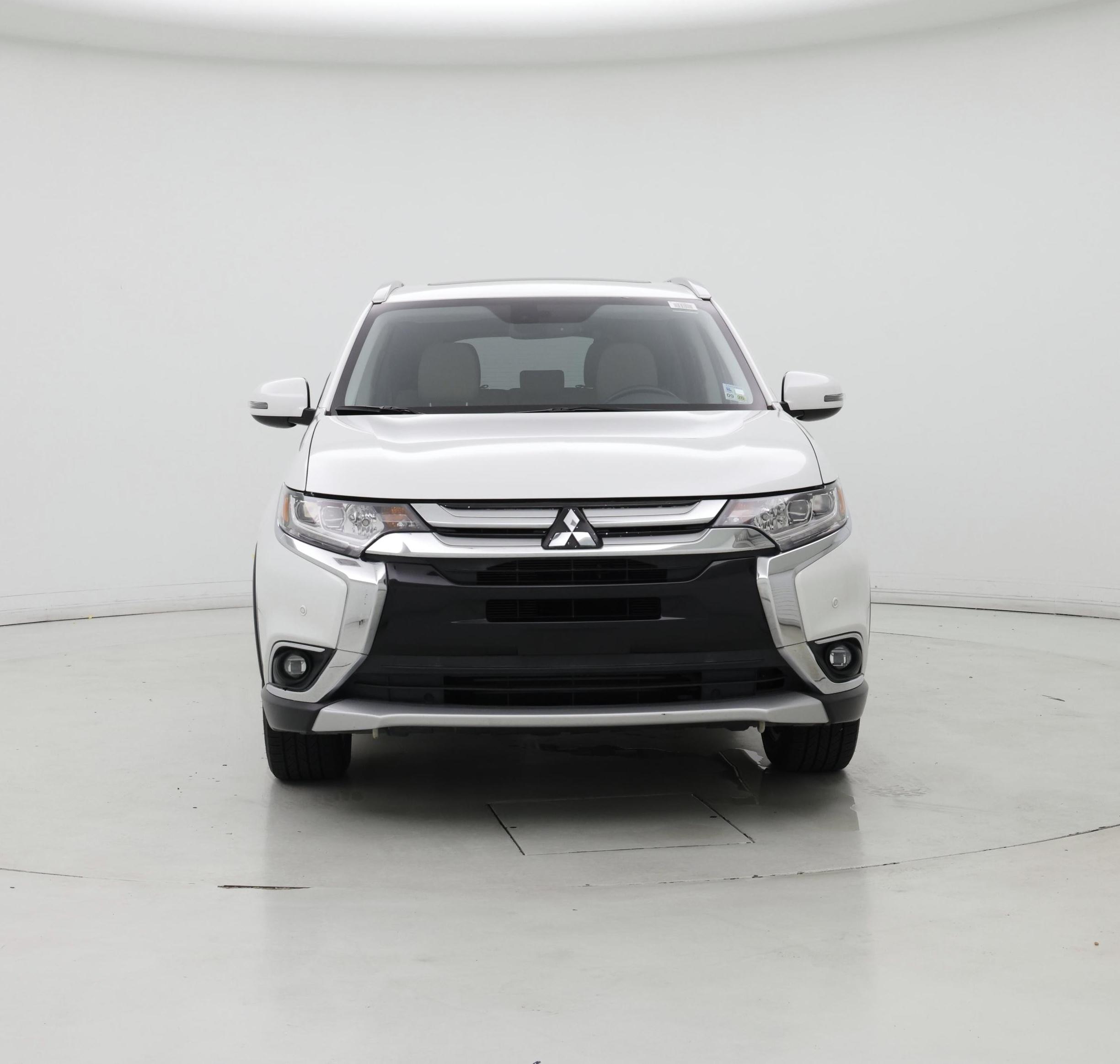 Thumbnail: 2016 Mitsubishi Outlander - 5