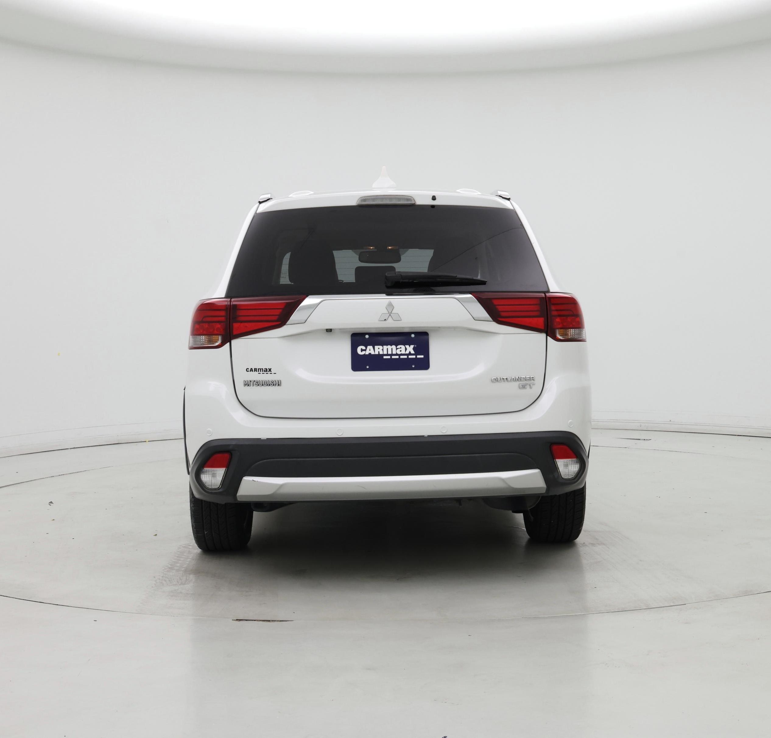 Thumbnail: 2016 Mitsubishi Outlander - 6