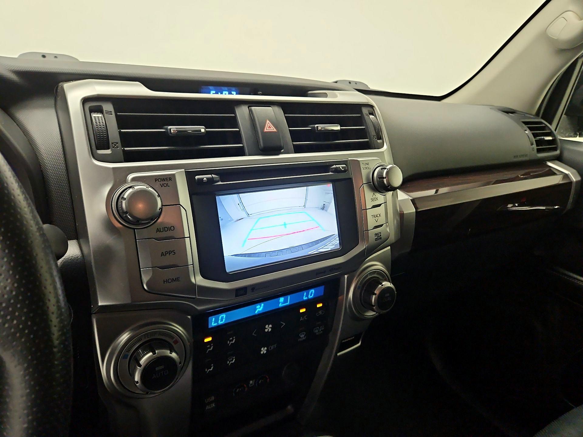 Thumbnail: 2019 Toyota 4Runner - 14