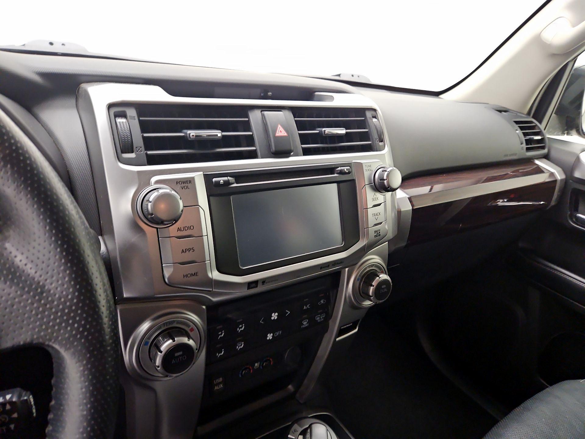Thumbnail: 2019 Toyota 4Runner - 15