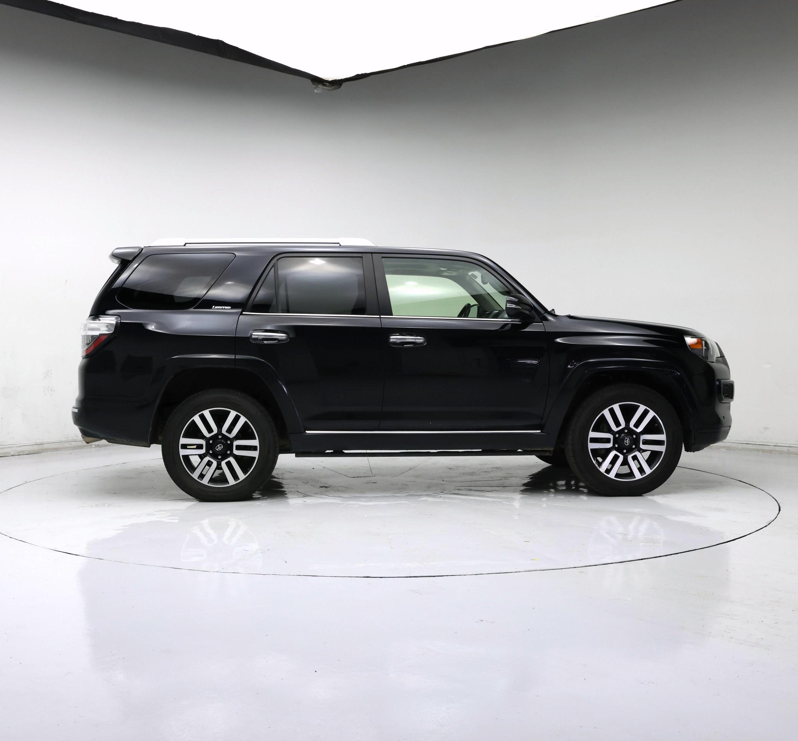 Thumbnail: 2019 Toyota 4Runner - 7