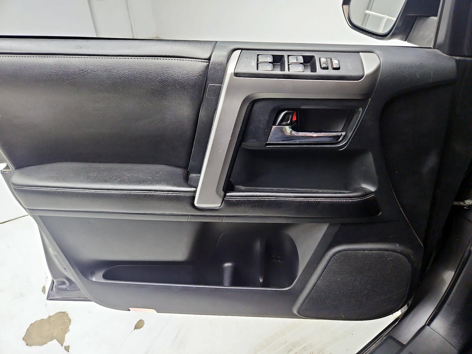 2015 Toyota 4Runner SR5 - Photo 13