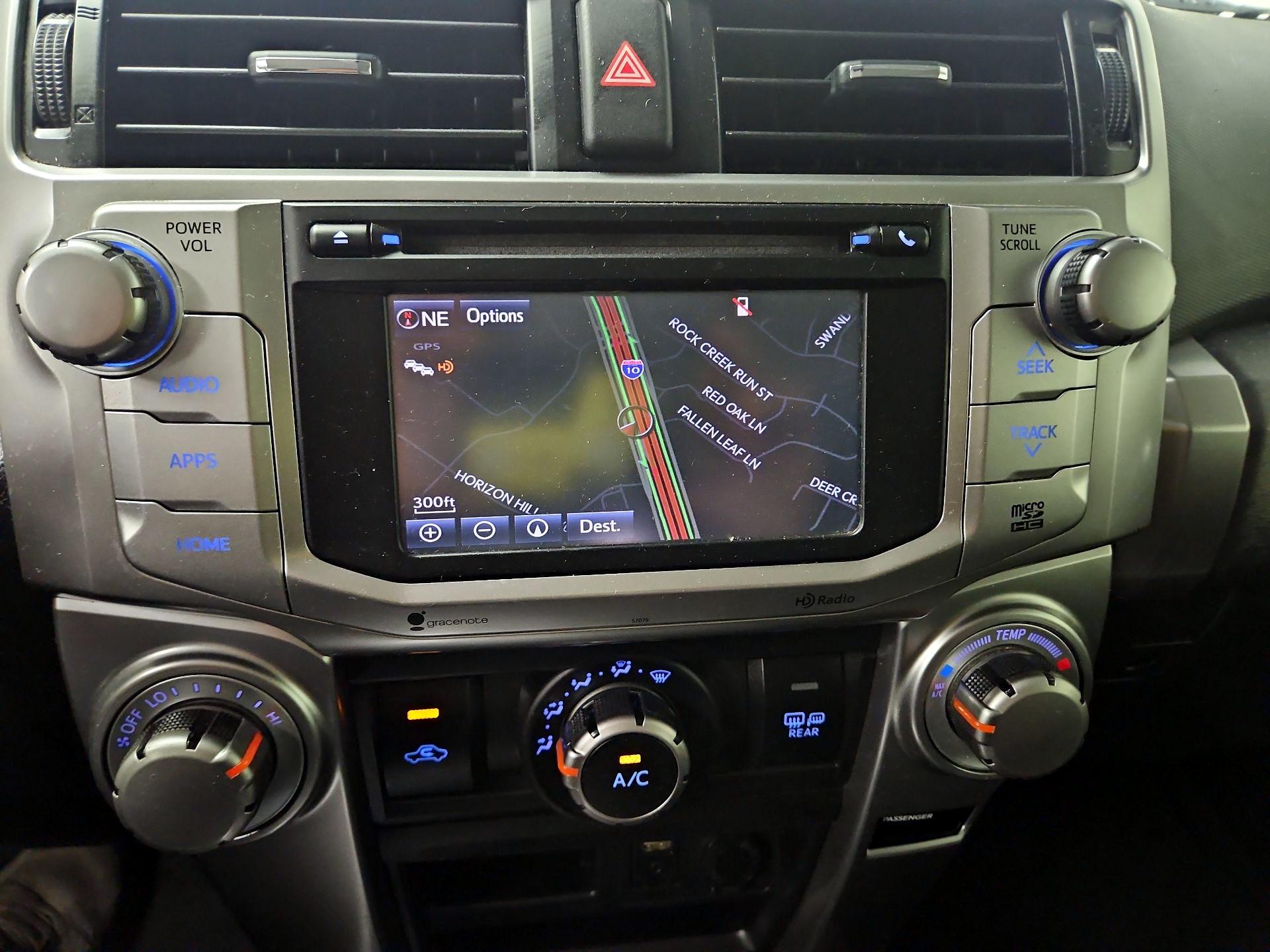 Thumbnail: 2015 Toyota 4Runner - 14