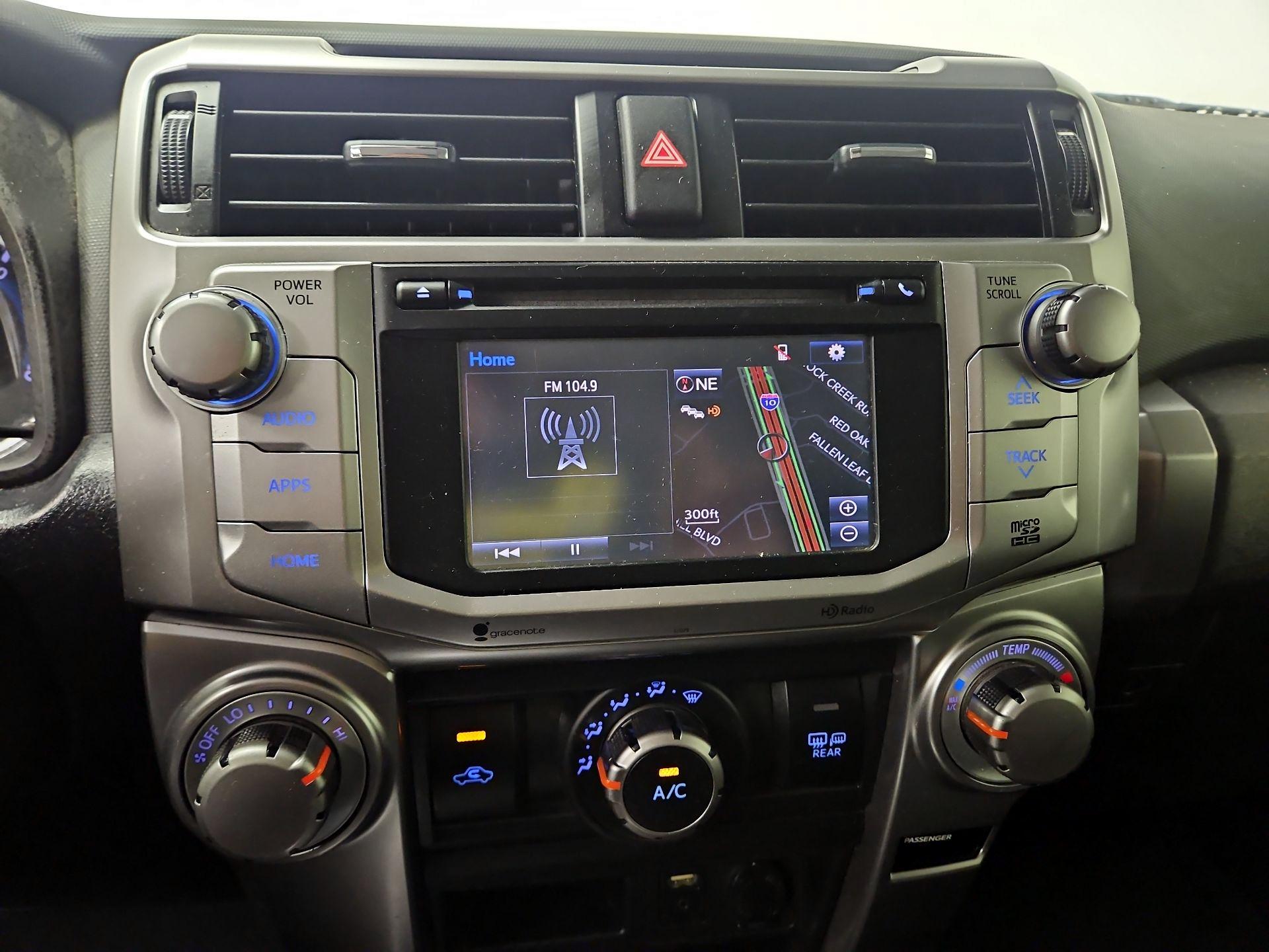 Thumbnail: 2015 Toyota 4Runner - 16