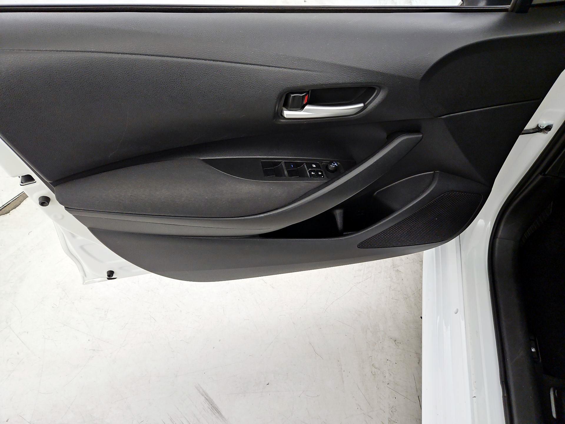 Thumbnail: 2021 Toyota Corolla - 12