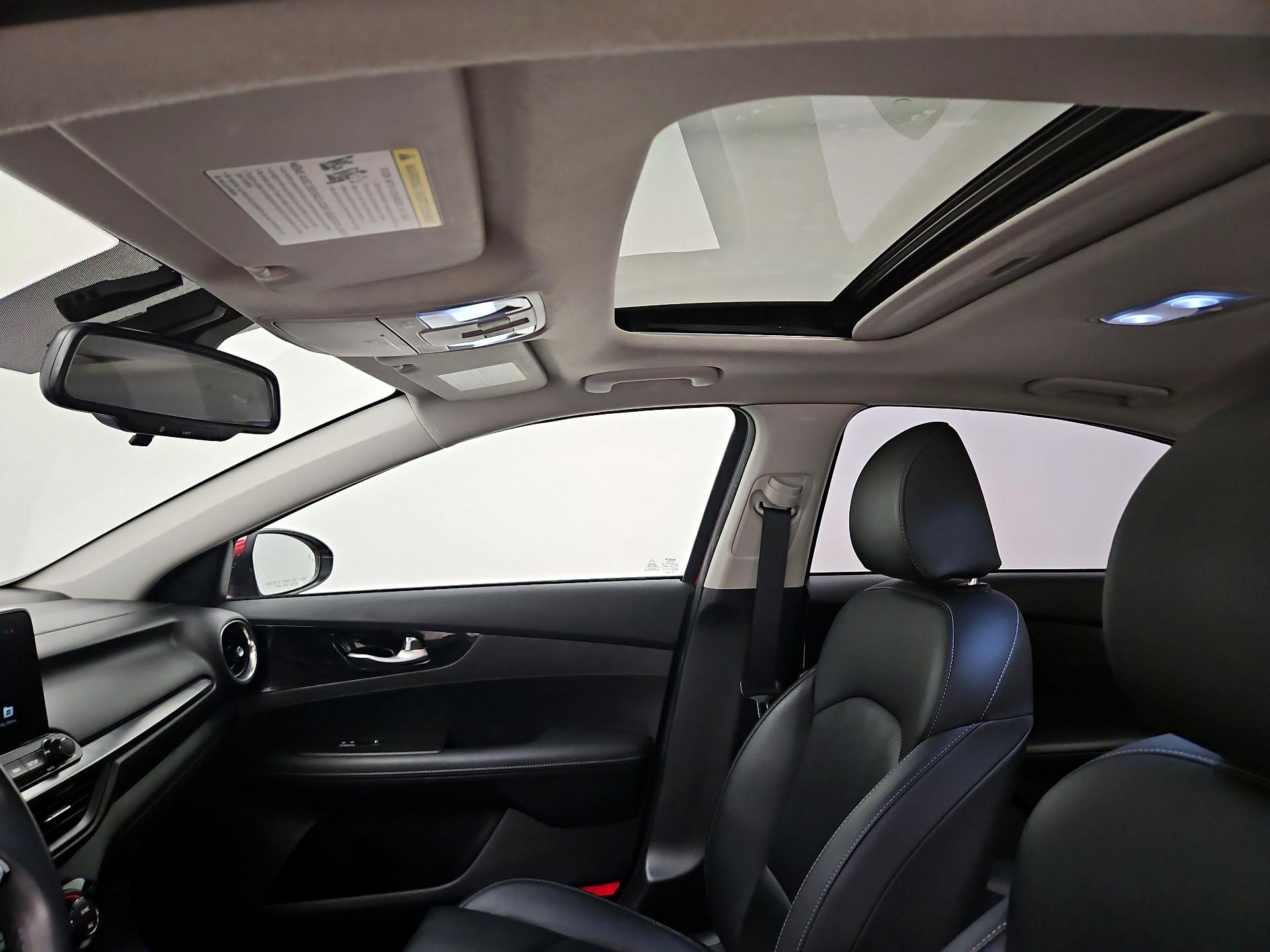 Thumbnail: 2021 Kia Forte - 19