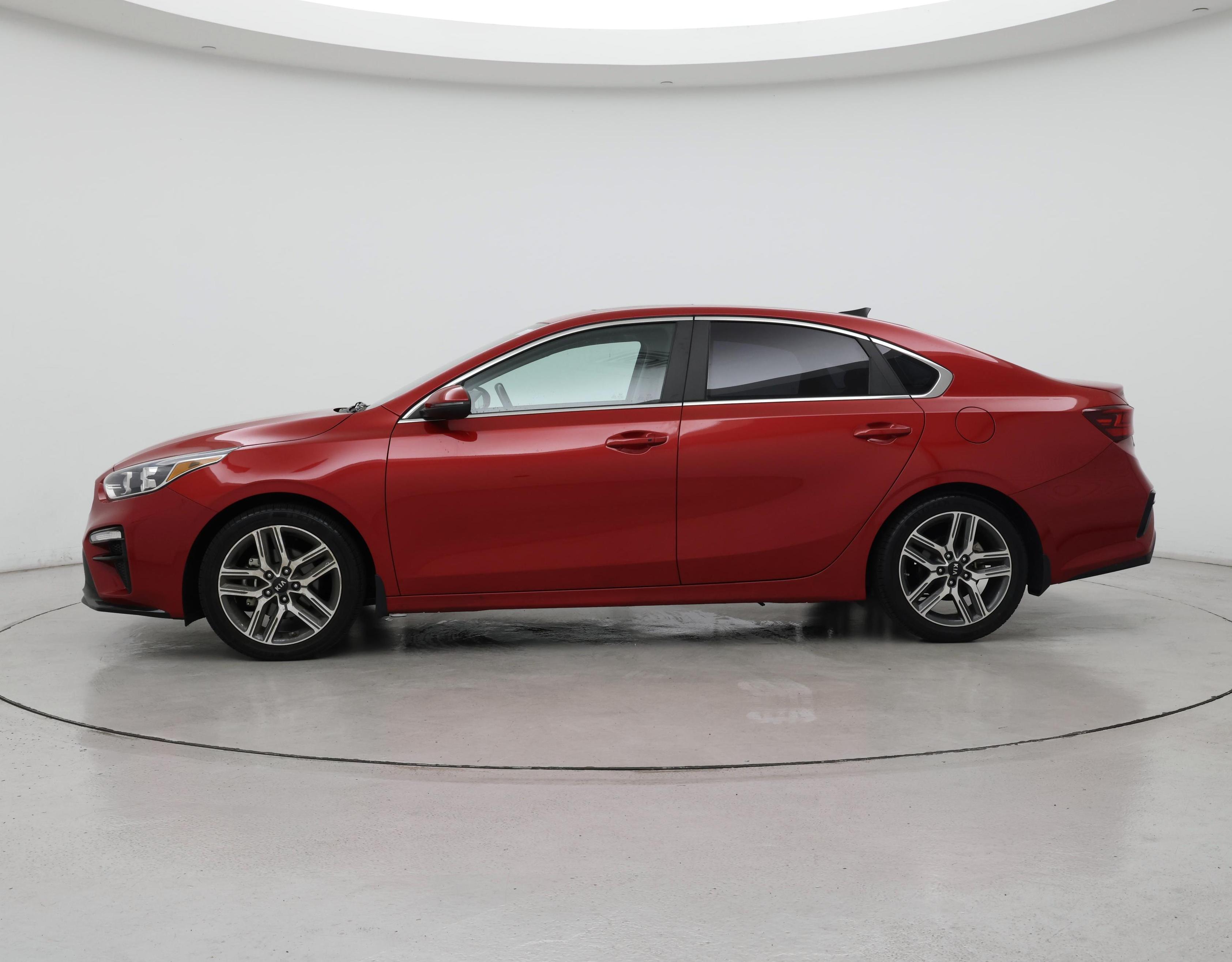 Thumbnail: 2021 Kia Forte - 3