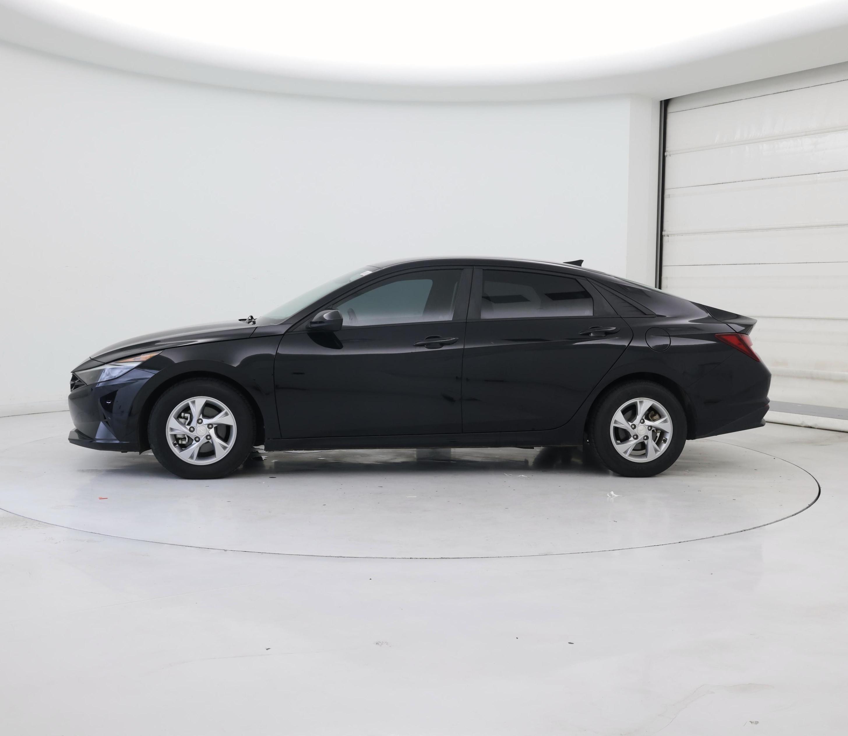 Thumbnail: 2021 Hyundai Elantra - 3