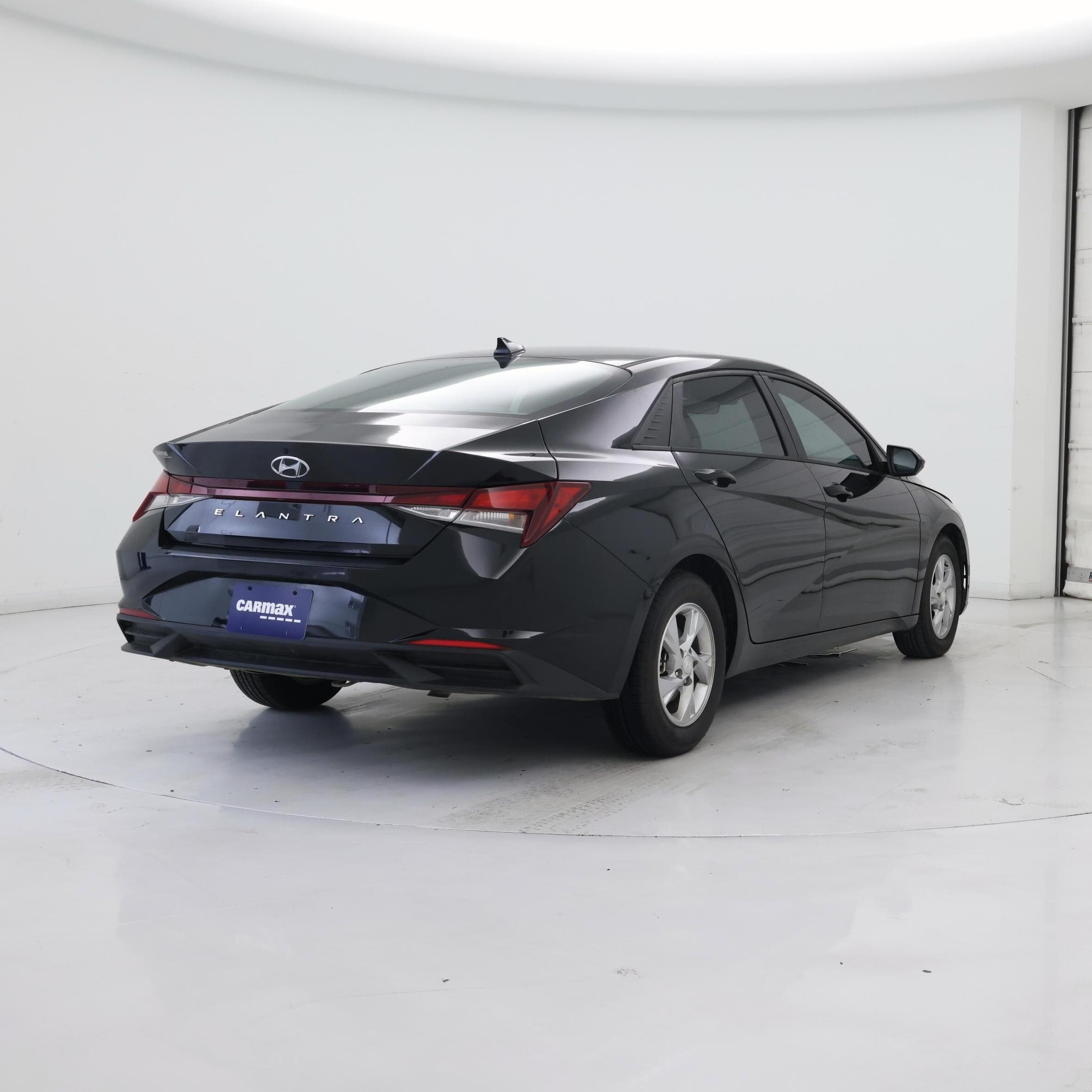 Thumbnail: 2021 Hyundai Elantra - 8