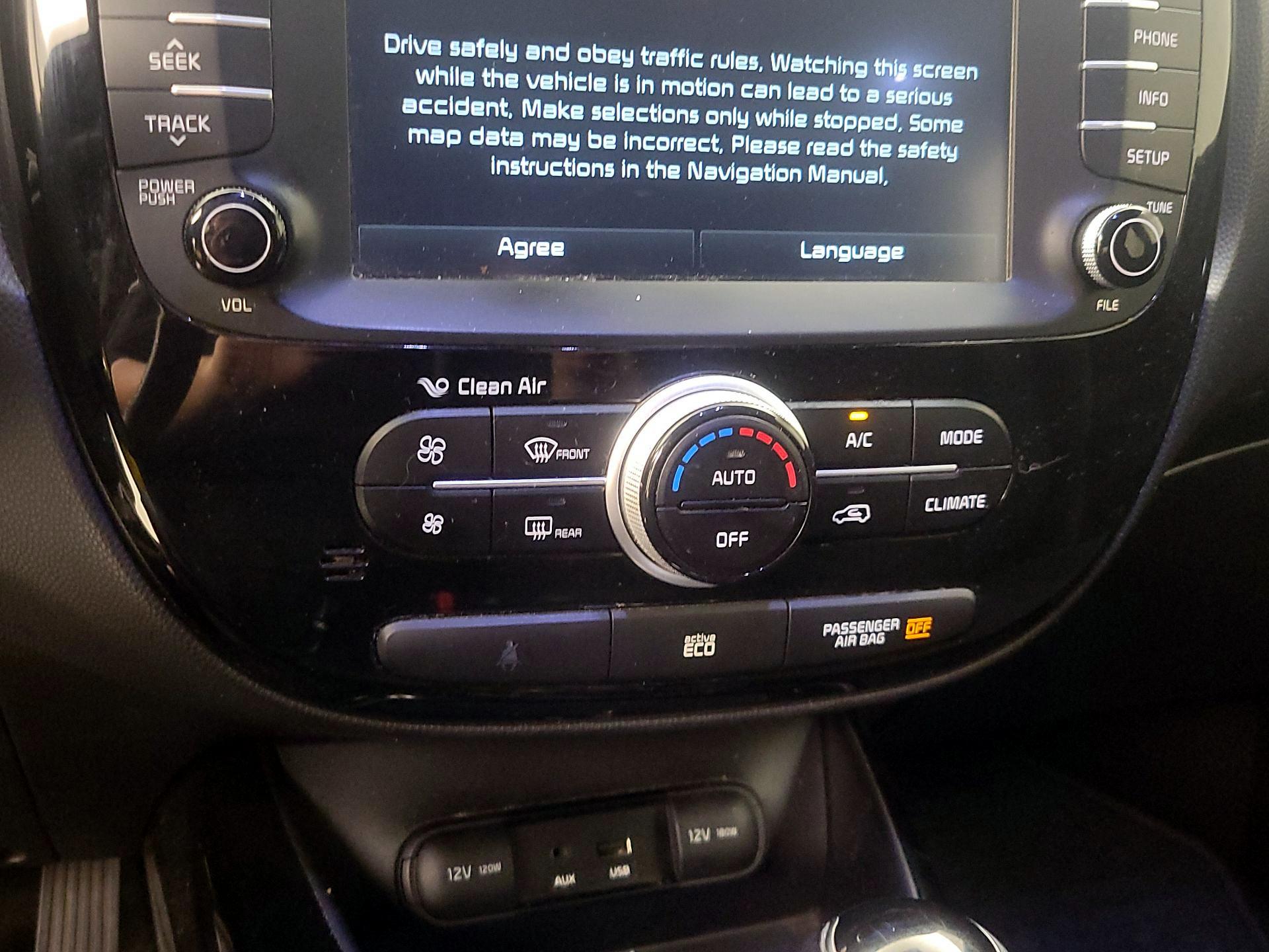 Thumbnail: 2014 Kia Soul - 17