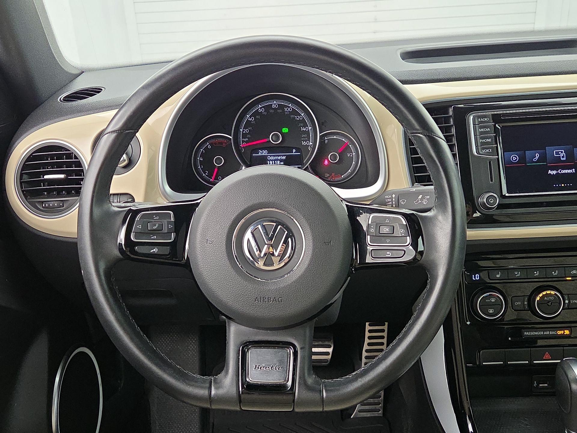 Thumbnail: 2019 Volkswagen Beetle - 10