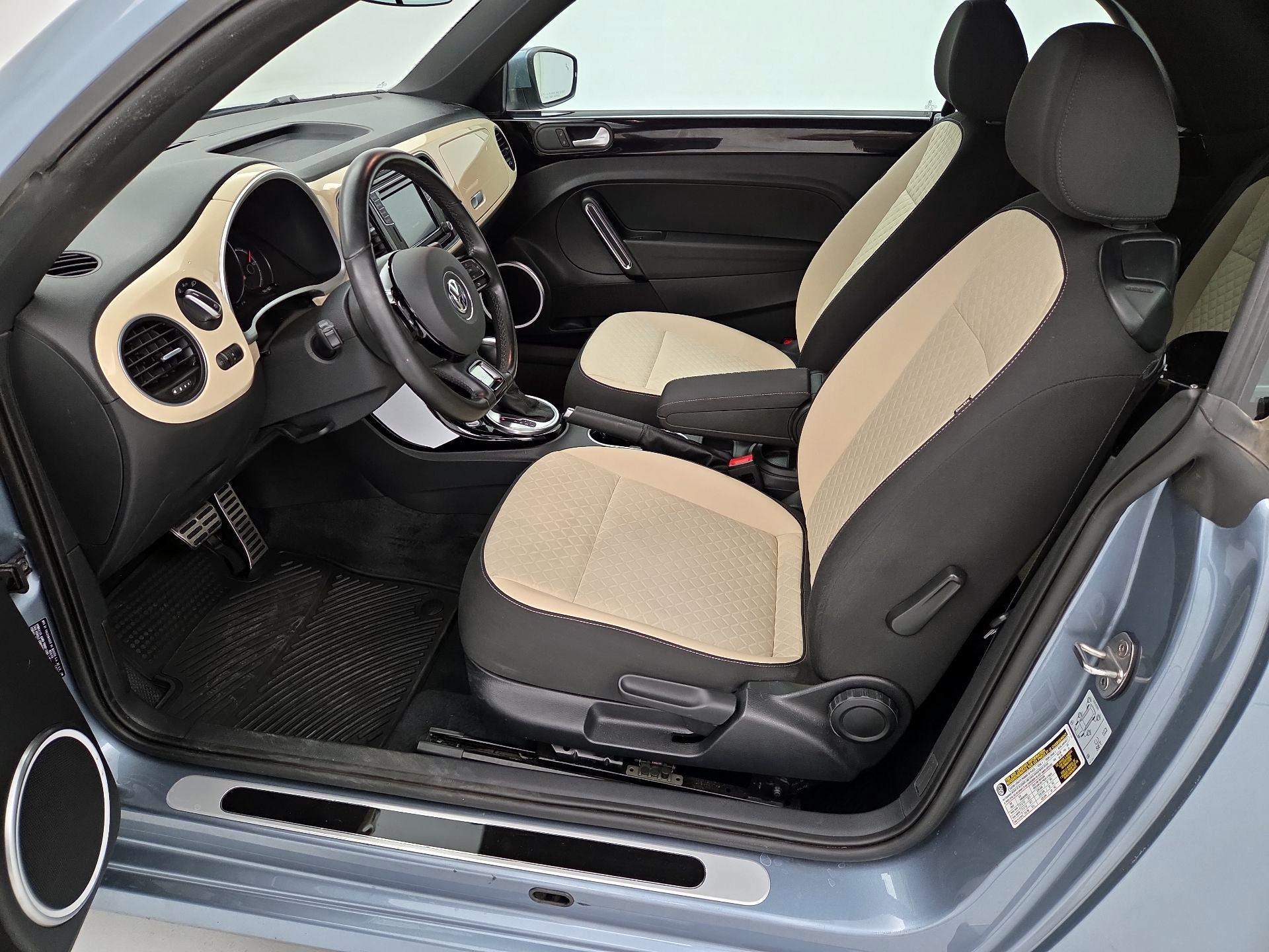 Thumbnail: 2019 Volkswagen Beetle - 11