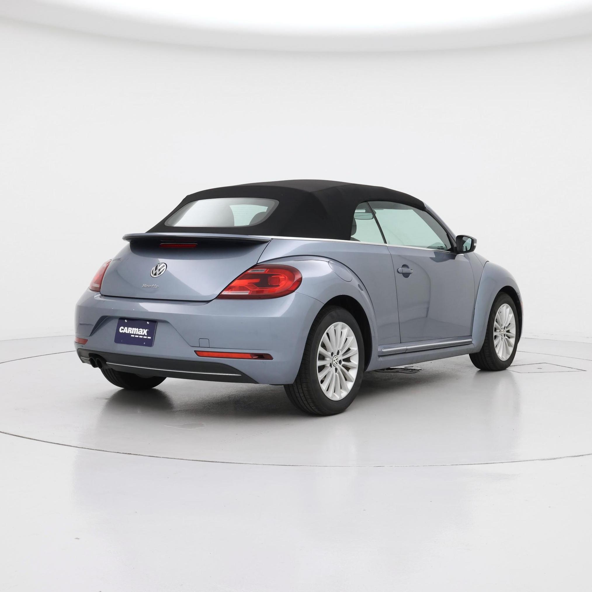 Thumbnail: 2019 Volkswagen Beetle - 8