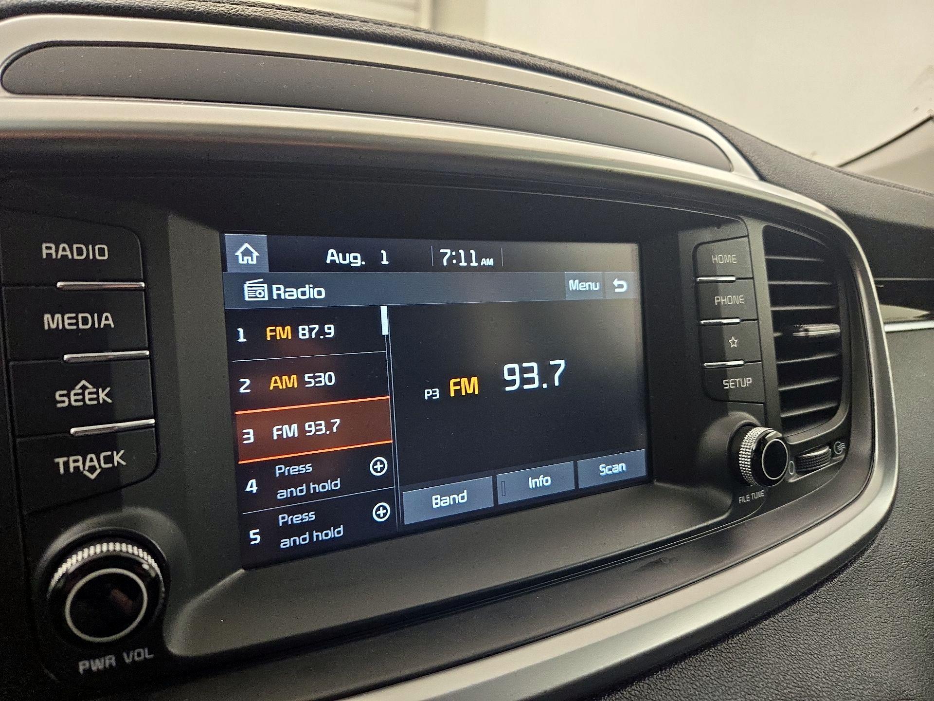 Thumbnail: 2020 Kia Sorento - 14