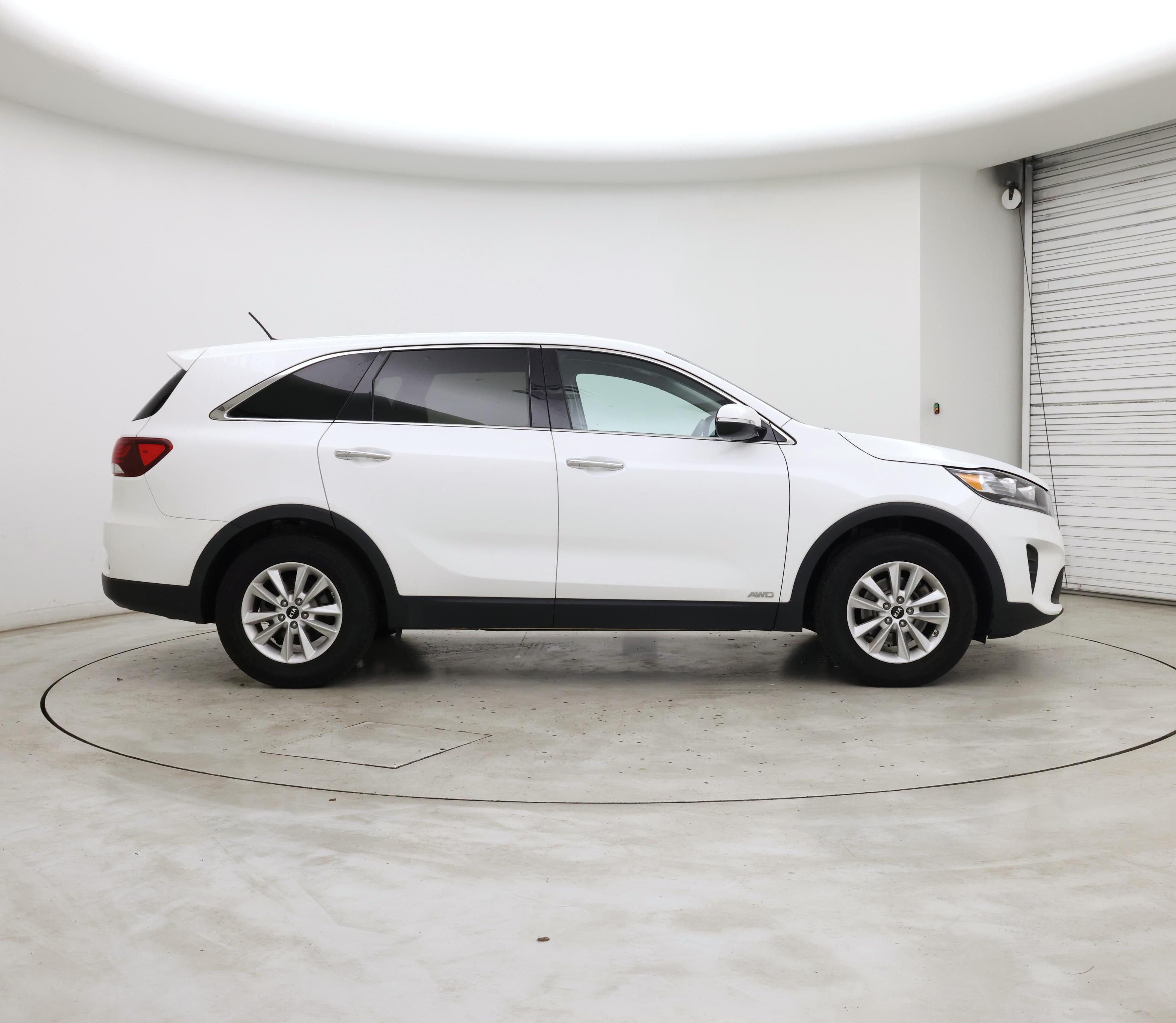 Thumbnail: 2020 Kia Sorento - 7