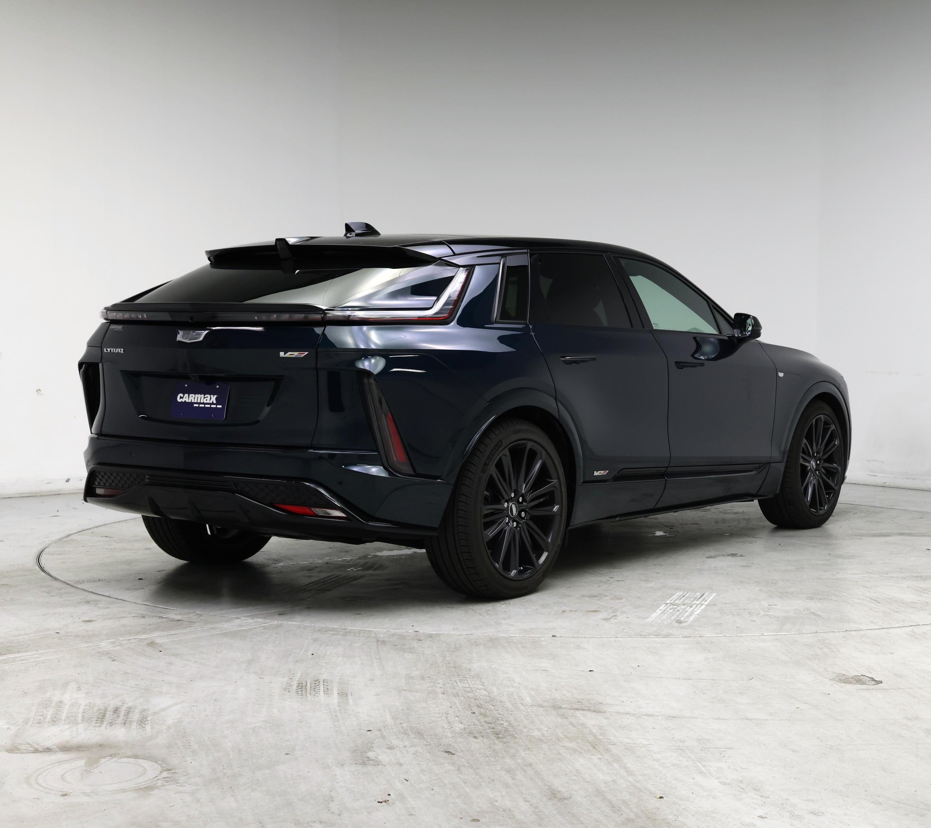 Thumbnail: 2026 Cadillac Lyriq - 8