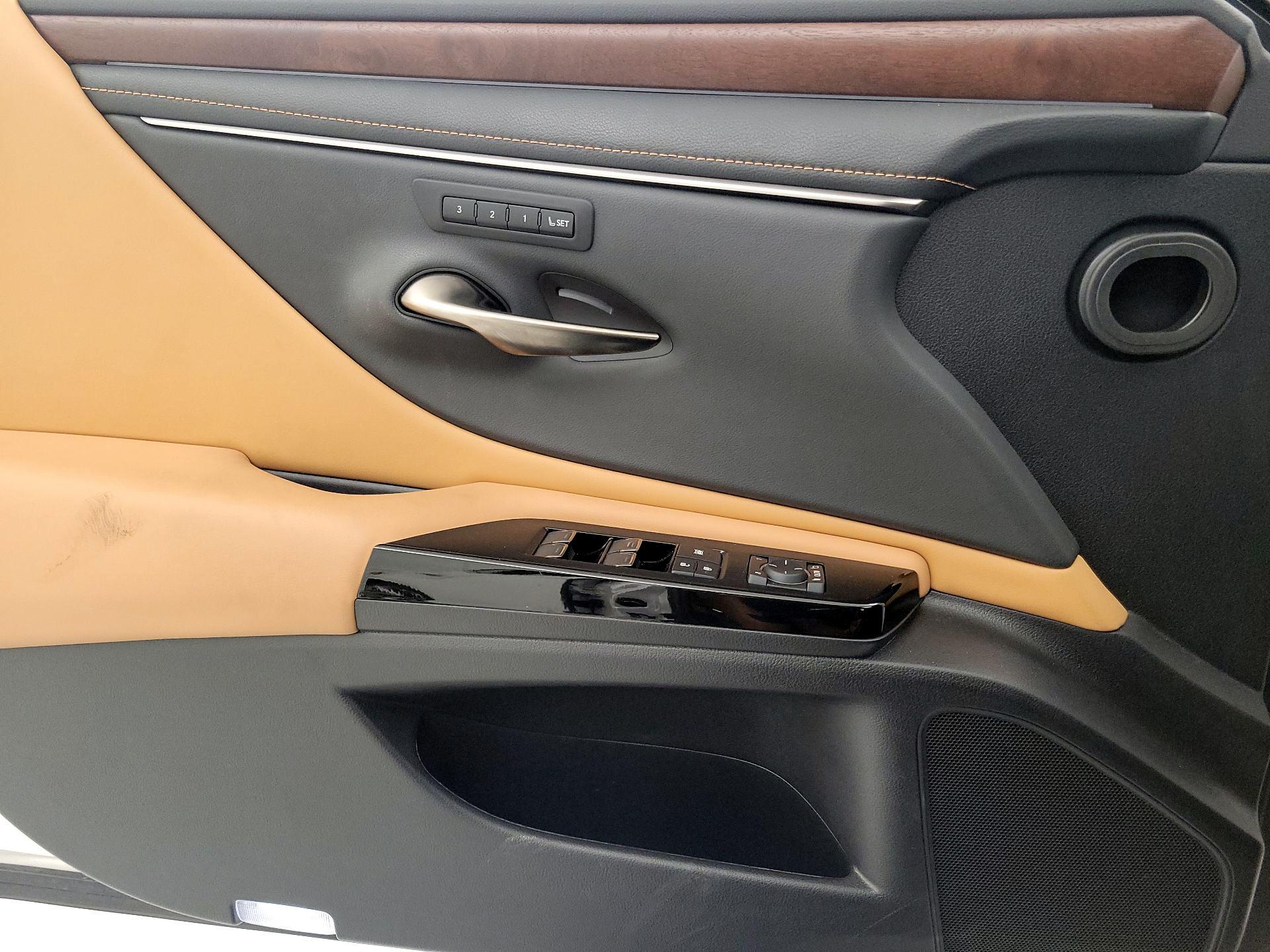 Thumbnail: 2024 Lexus ES - 12