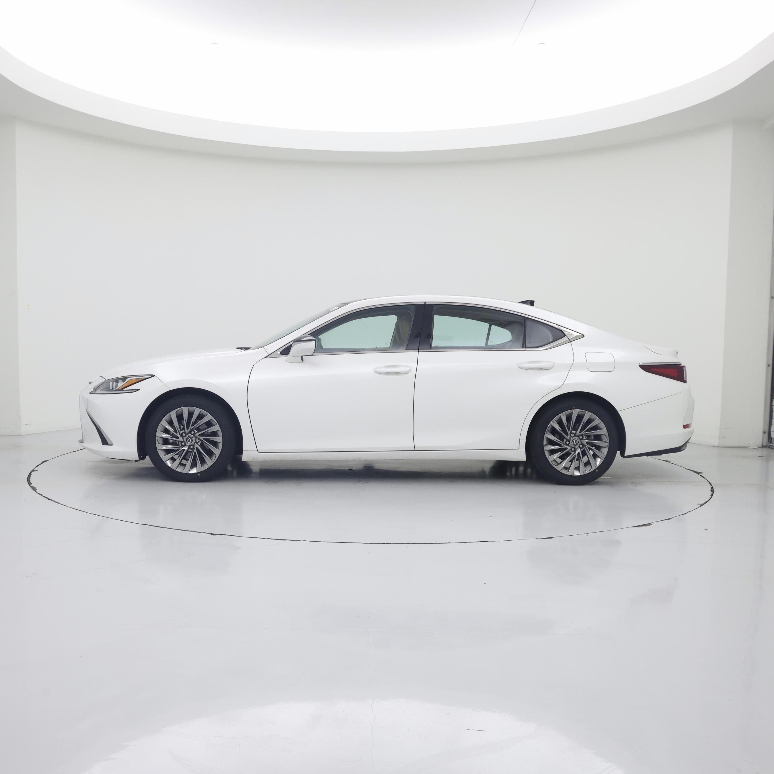 Thumbnail: 2024 Lexus ES - 3